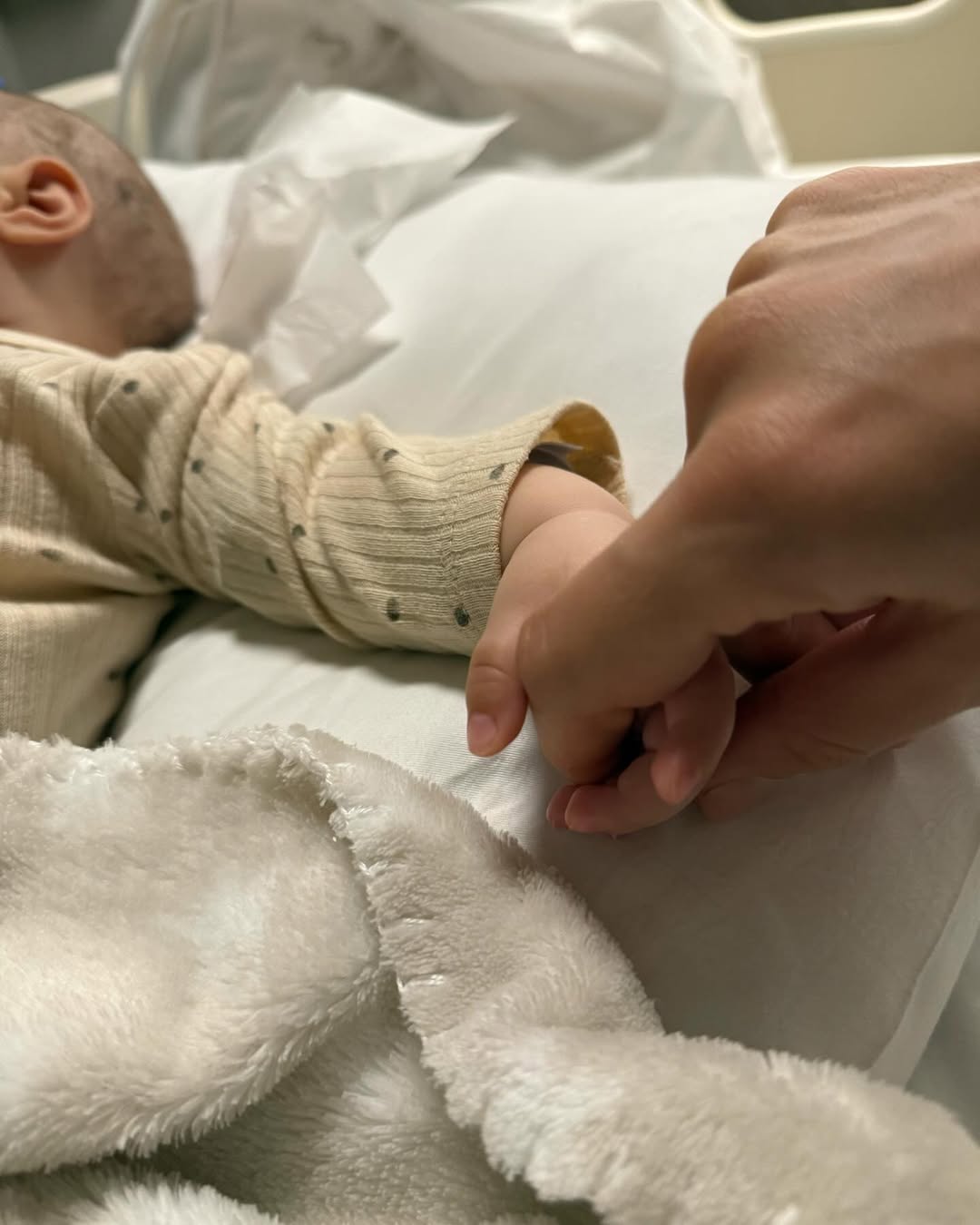 Niko nije znao da je zvezda Granda trudna, sad osvanula fotka bebe: "Pokazala si mi da se život ne planira" 6 belma