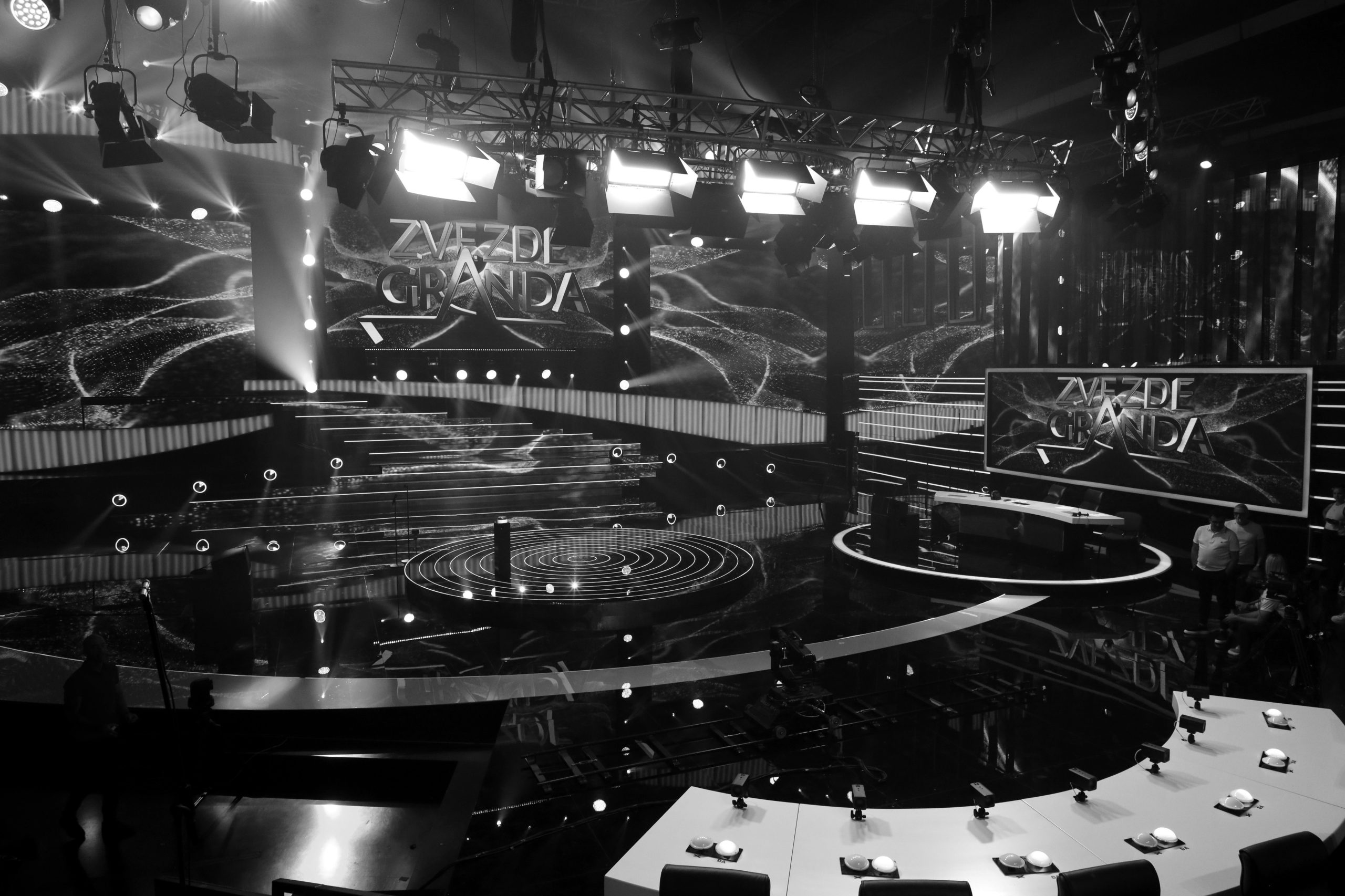 Važno saopštenje Grand produkcije: Otkazuje se emitovanje Zvezda Granda 6 dan zalosti otkazuju se zvezde granda