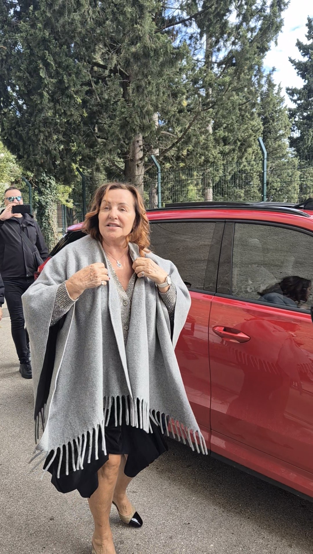 Frka na snimanju "Zvezda Granda"?: Ana Bekuta stigla bez šminke i sve nasmejala izjavom šta se dešava VIDEO 5 frka u zvezdama granda