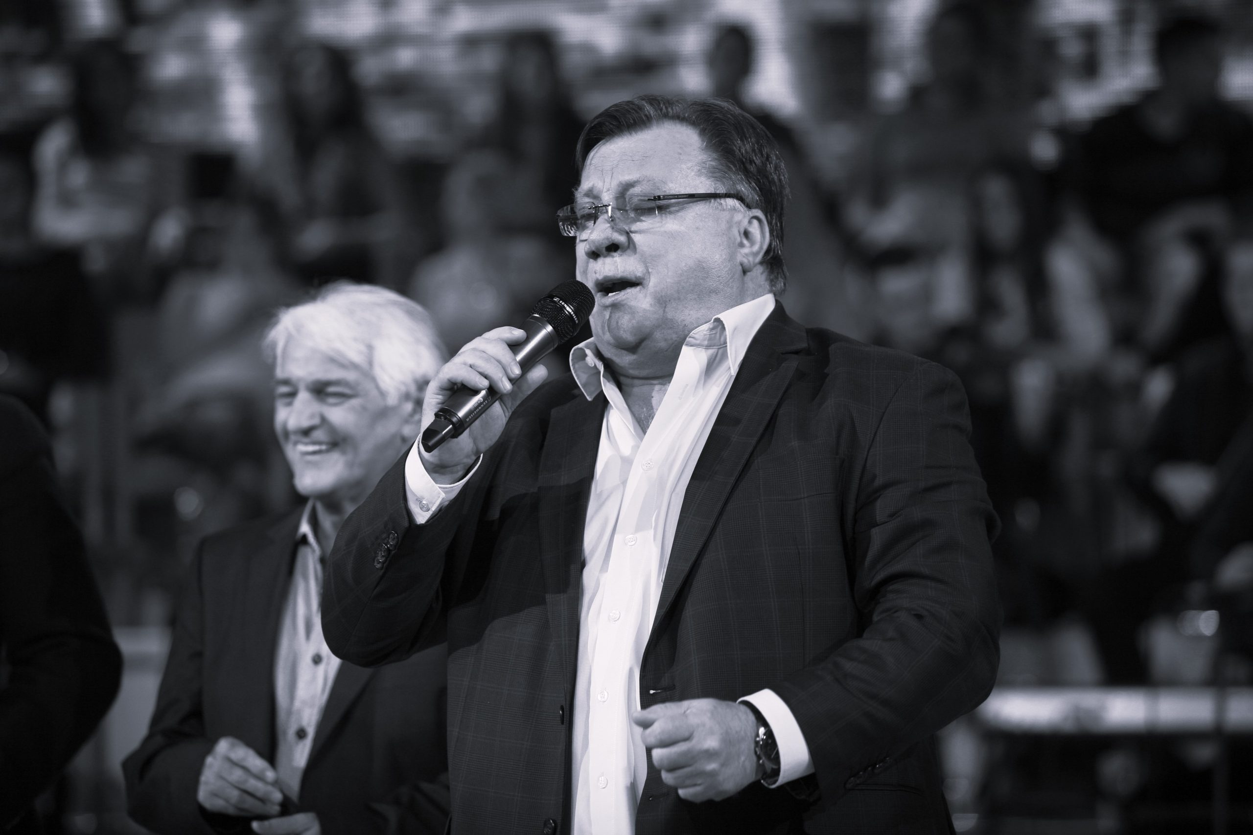 Istina o Beograđanki iz pesme Halida Bešlića, svi su mislili da je peva Suzani Mančić 6 halid beslic beogradjanka