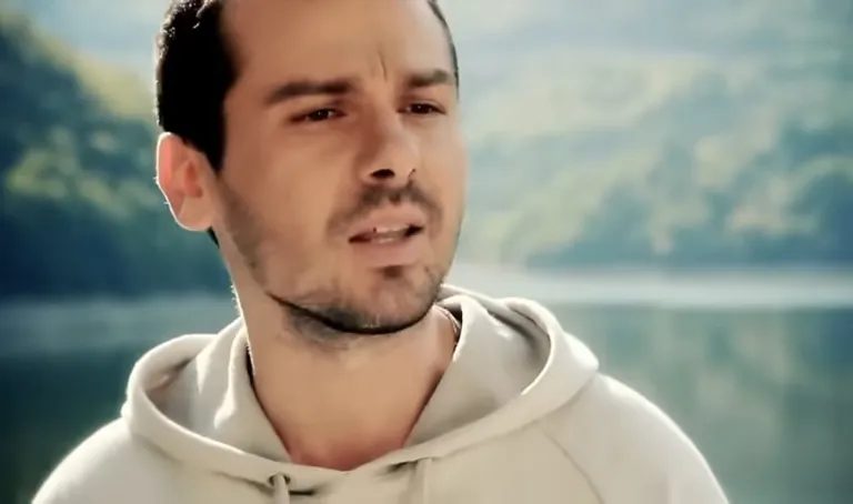 Pevač (47) se povukao zbog droge, a sada otkrio kroz šta je prošao: "Iza mene je teška životna borba" 5 image 11 21