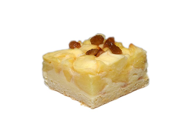Najbrži kolač od jabuka koji pečete za 5 minuta: Hit recept koji uvek uspeva 5 image 5