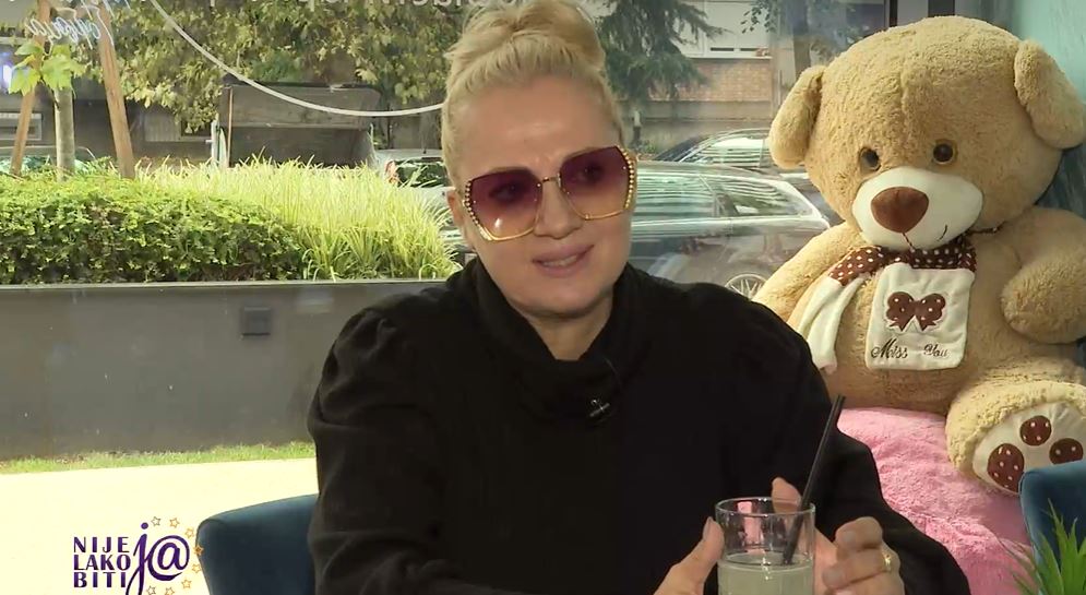 "To nije bila greška, nego marketing" Jellena posle 20 godina otkrila najveću estradnu tajnu VIDEO 5 jellena nije lako biti ja