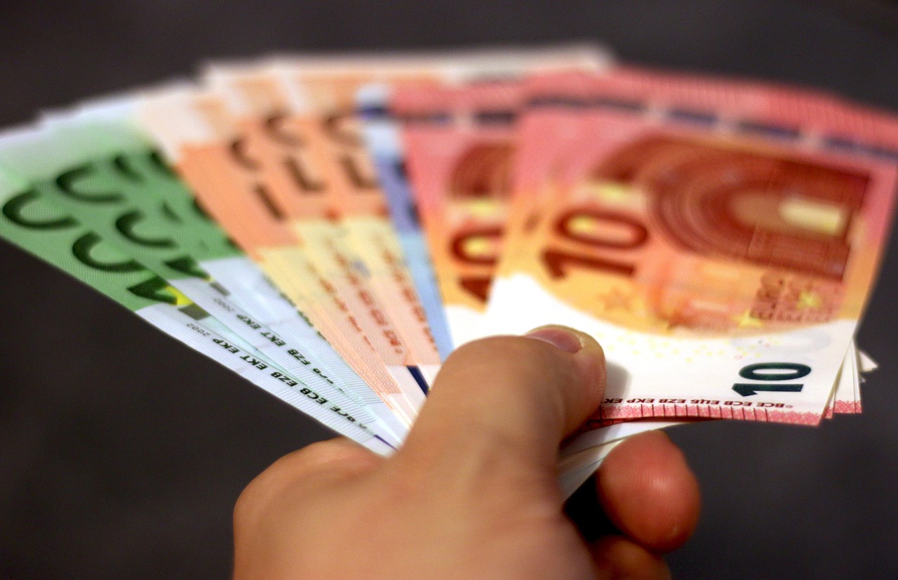 Finansijski preokret očekuje 3 znaka, do kraja meseca rešavaju se svih dugova 5 novac 3