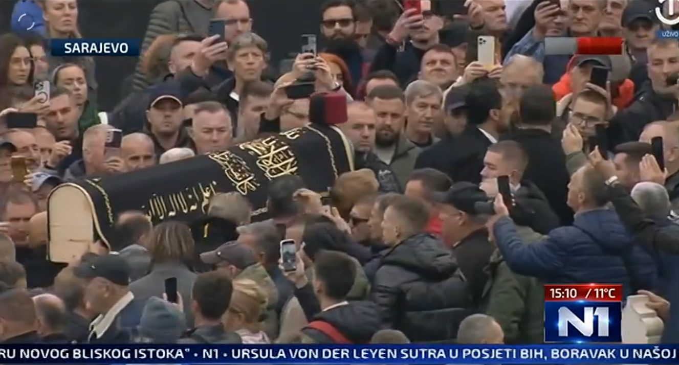 sahranjen halid beslic uz pesmu romanija