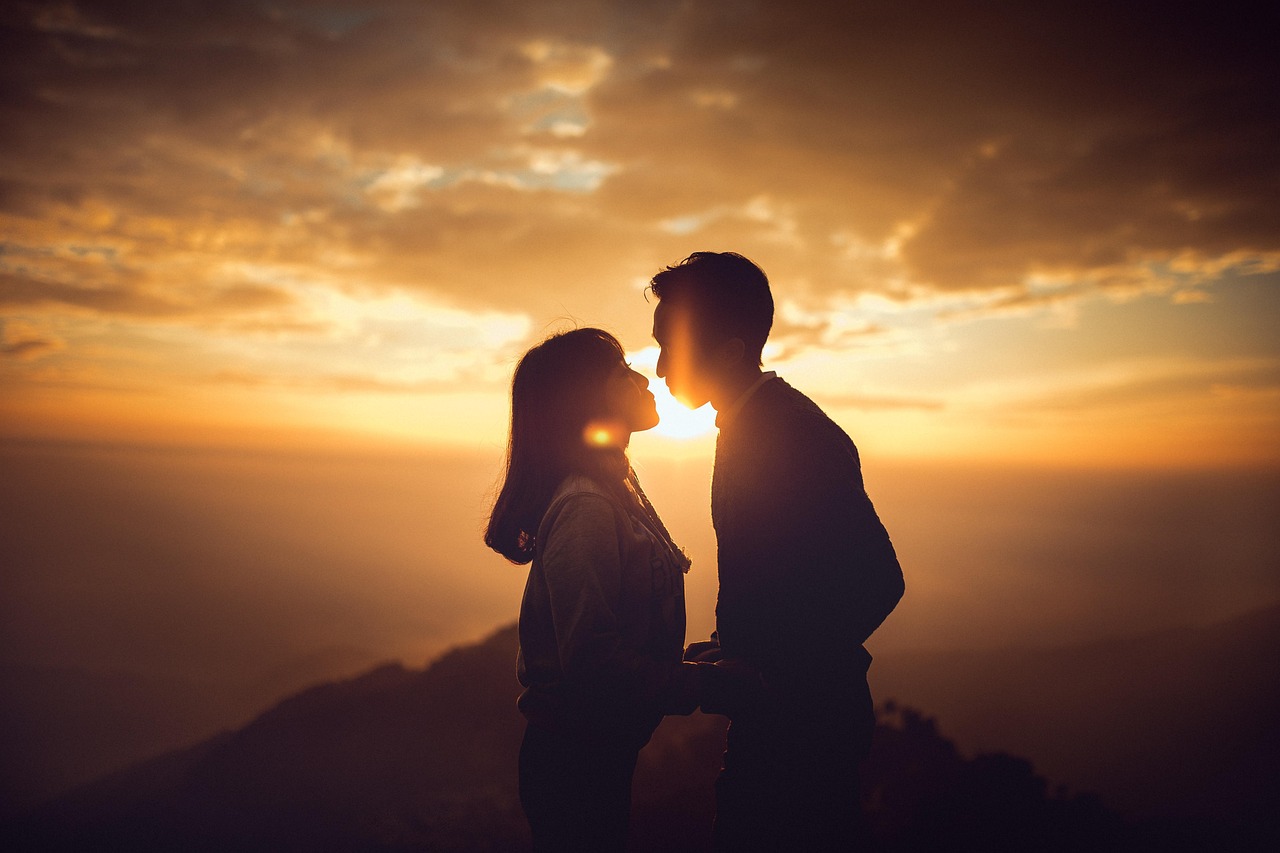 Ovo je jedini grad na svetu gde je čak 99 posto ljudi srećno 6 valentines day background 7144049 1280
