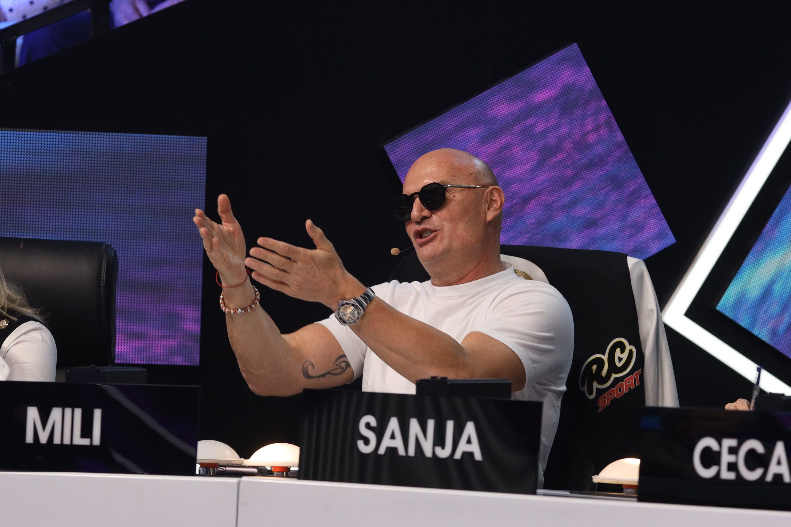 HIT: Takmičar priznao da je zavodio Daru Bubamaru, reakcija njegove devojke je urnebesna 8 0A0A0664