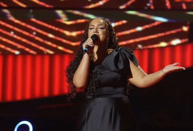 Egzotičnoj i bombastičnoj Anji zamerili višak kila: ''Ma svaki muškarac je njen, samo da ga pogleda'' (VIDEO) 4 0A0A0908