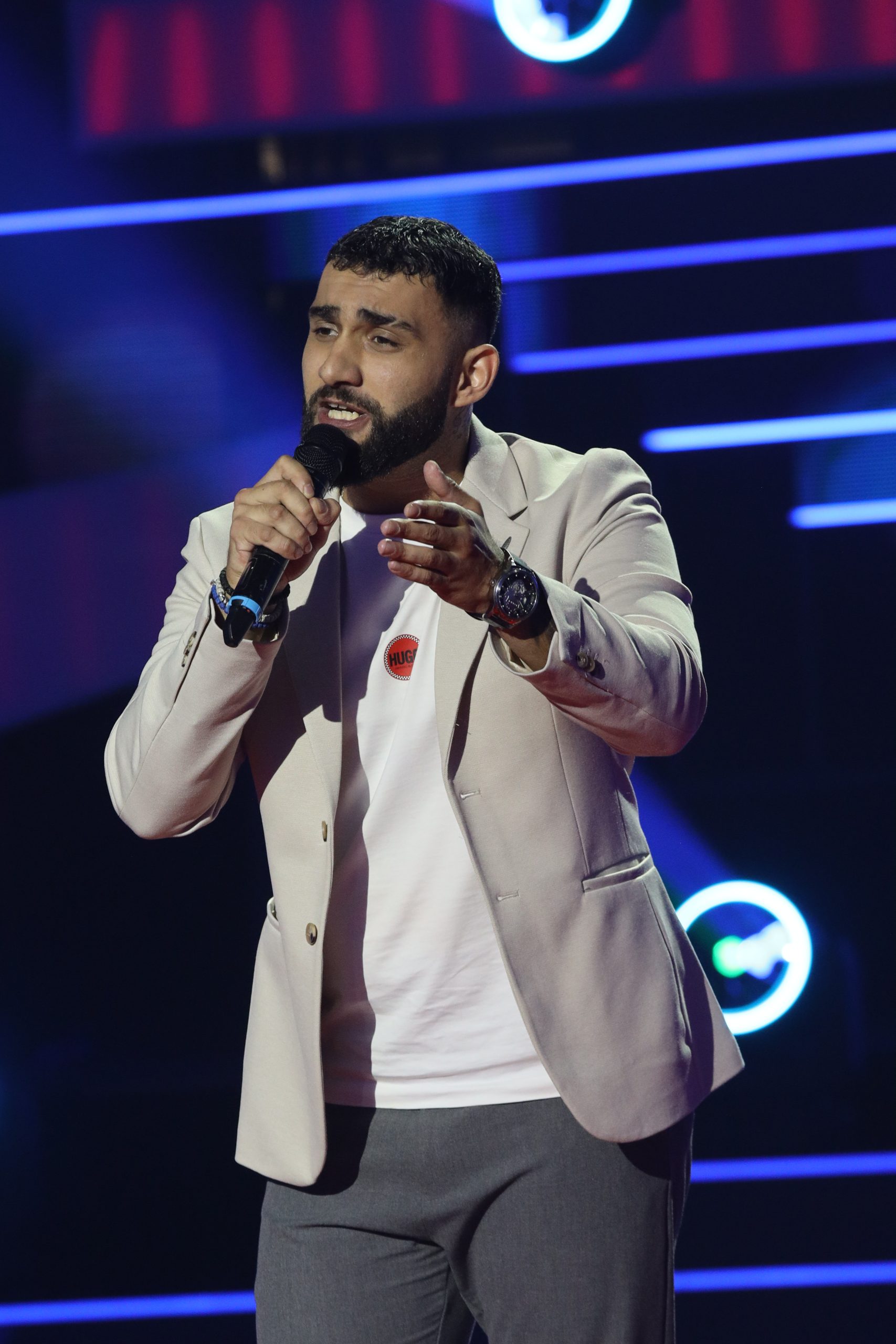 Zbog njegove životne priče je plakao ceo region, sad se ponovo bori u Zvezdama Granda (VIDEO) 6 0A0A1010