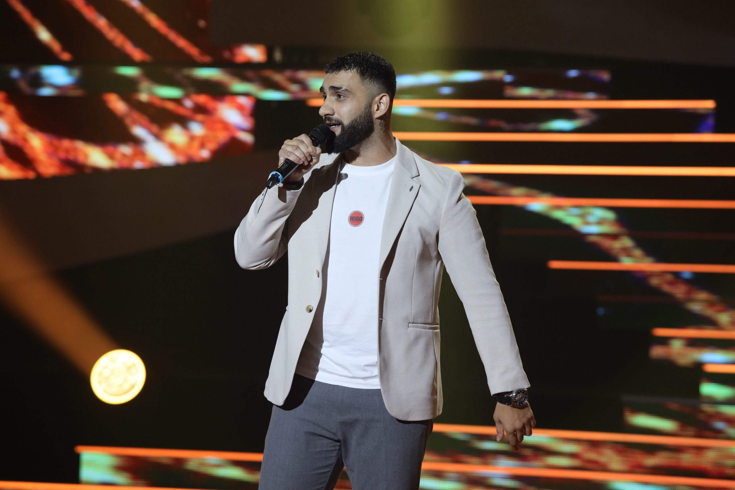 Zbog njegove životne priče je plakao ceo region, sad se ponovo bori u Zvezdama Granda (VIDEO) 5 0A0A1013