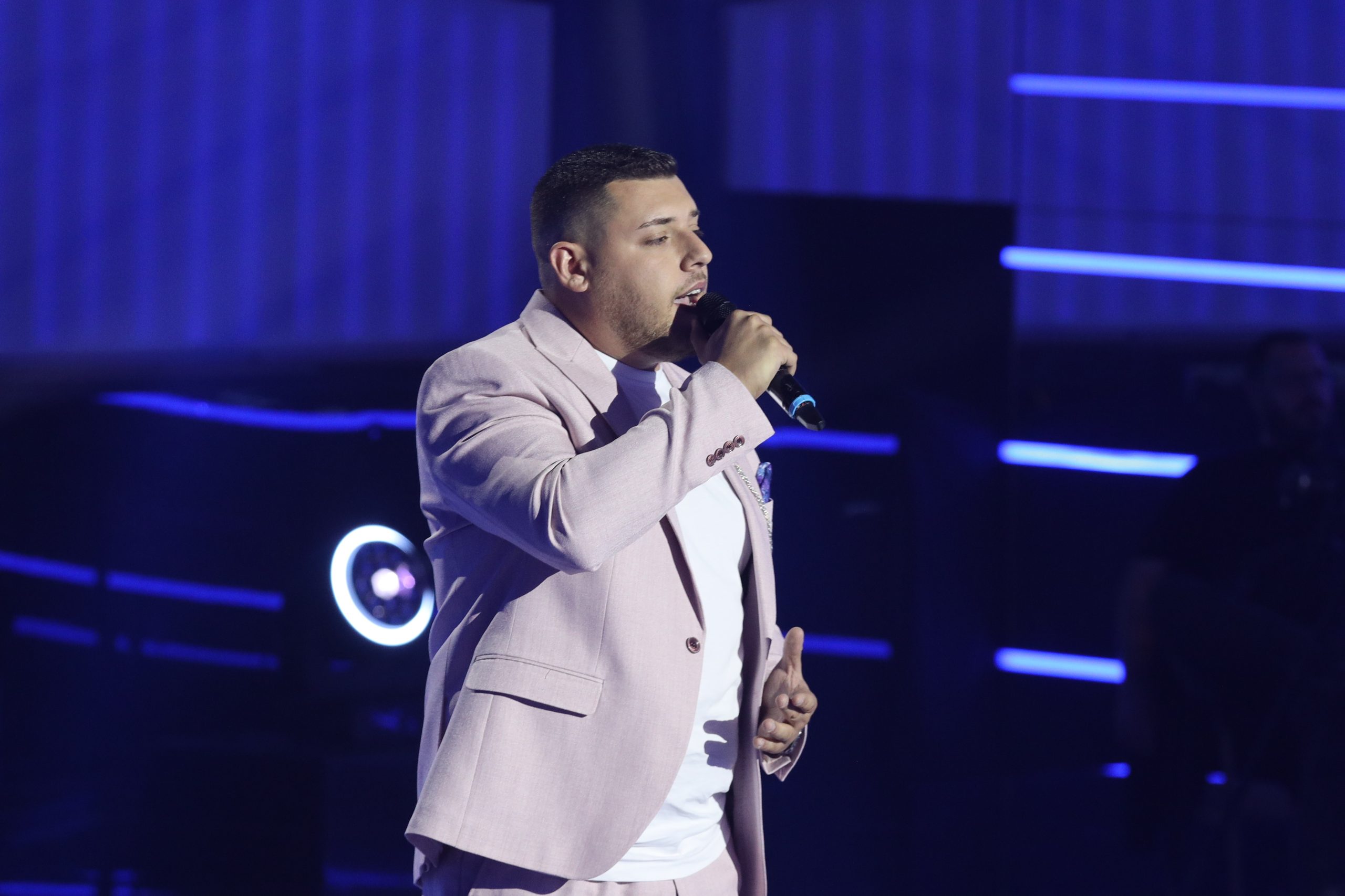 Hladan tuš za takmičara: Cecu podsetio na Nikolu Stanišića, žiri se usprotivio: ''Nikola je doktor za njega'' 5 0A0A1165