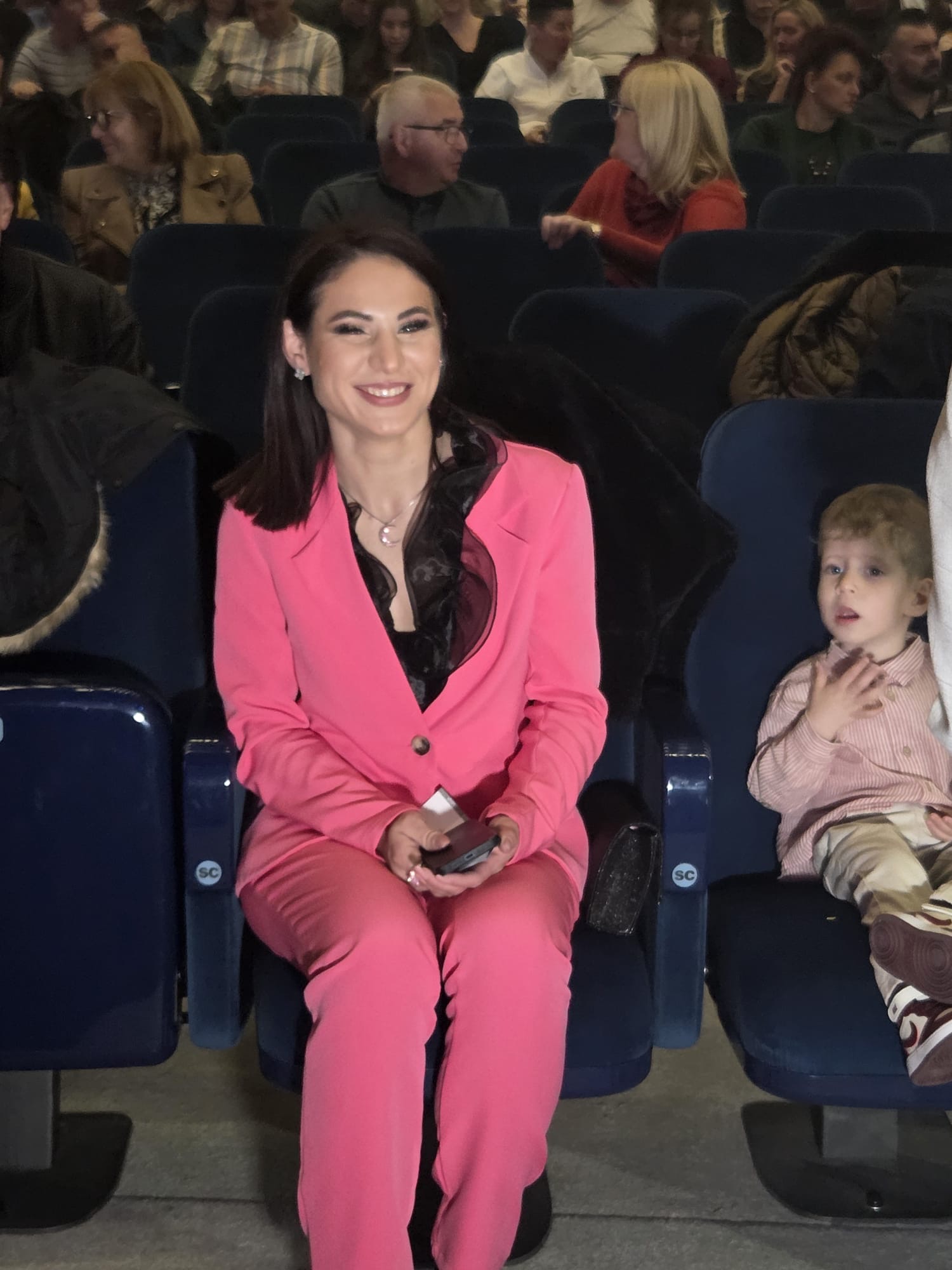 8fc4bc7f a40d 49f4 8ca8 da2fd7faefda