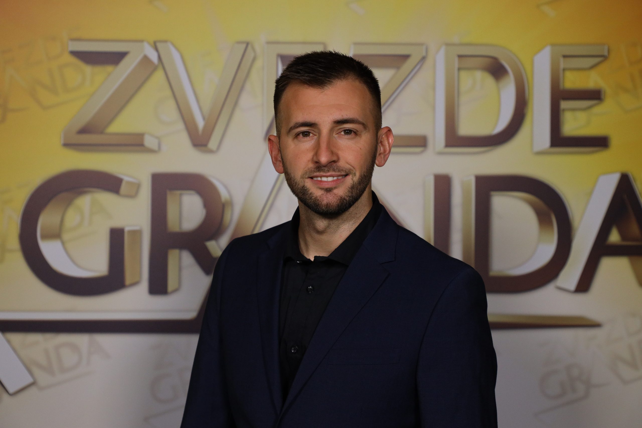 Ekskluzivno predstavljamo takmičare koji će se pojaviti na sceni: Zvezde Granda večeras donose nova iznenađenja 10 AMIR TUTIC 29 GOD. BIH 15