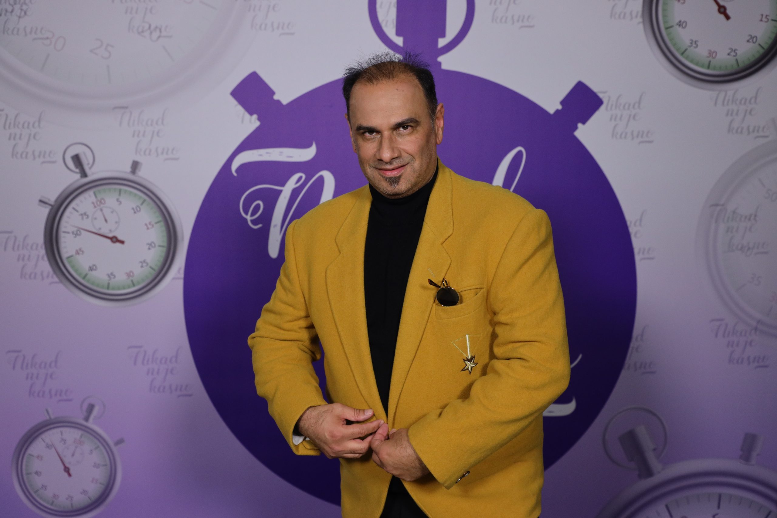 Dirljive priče i vrhunski nastupi: Ovih 6 takmičara će se večeras predstaviti u emisiji Nikad nije kasno 14 BOBAN ZAFIROVSKI BOBI AMADEUS 56 GOD. KUMANOVO MKD 21 1