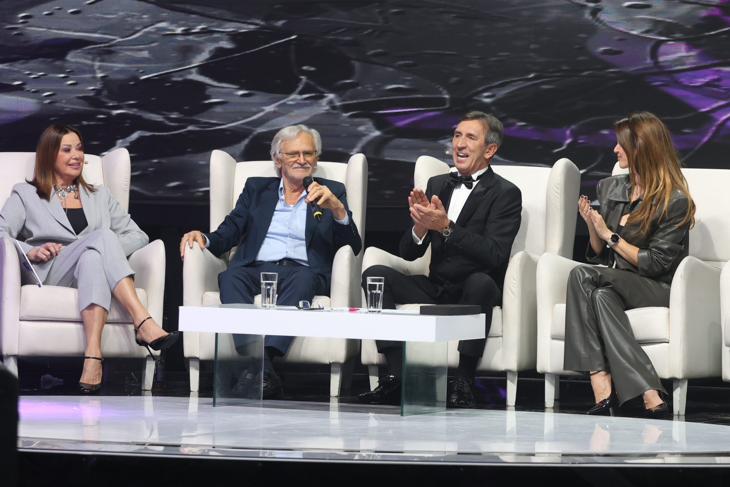 Ćerka takmičarke "Nikad nije kasno" ukrala šou: Žika Jakšić je na prepad izveo na scenu 6 E08A1009