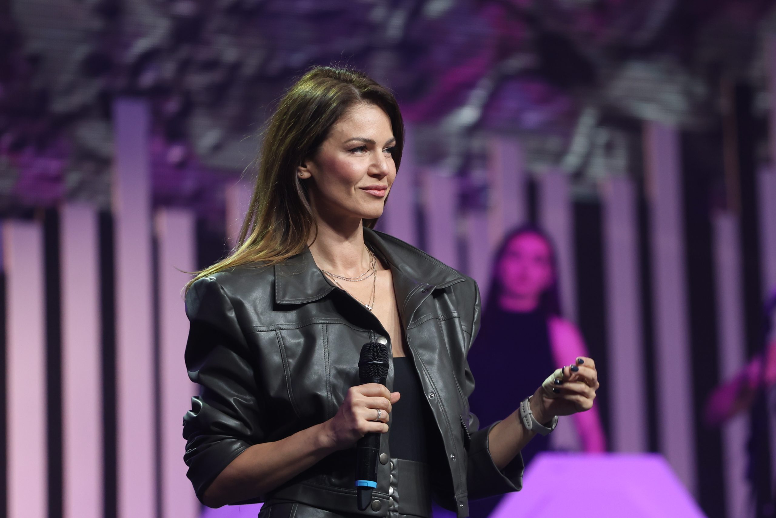 Ćerka takmičarke "Nikad nije kasno" ukrala šou: Žika Jakšić je na prepad izveo na scenu 11 E08A1047