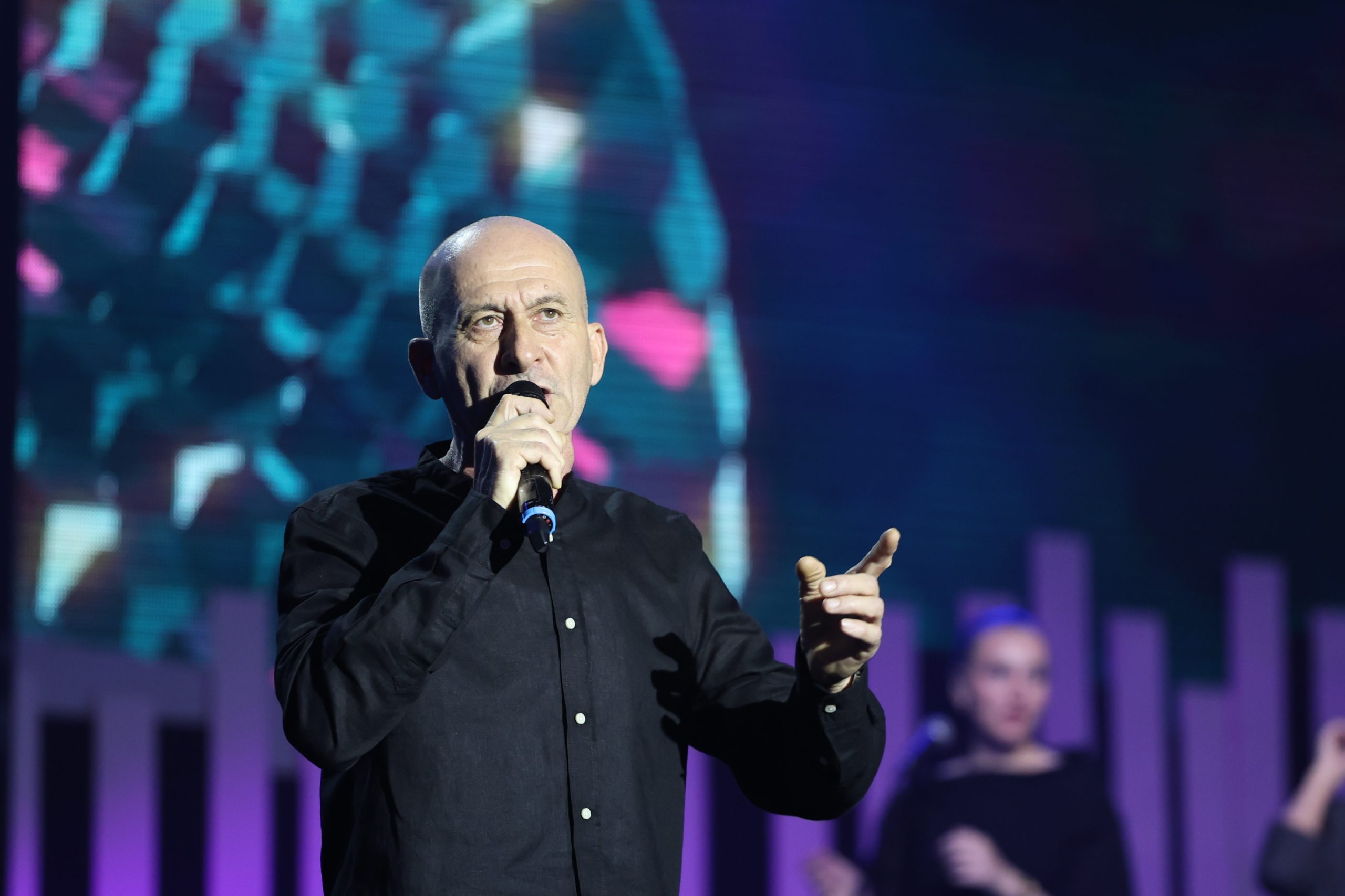 D evad Ali Posvetio Nastup Supruzi U Nikad Nije Kasno D evad Ali Posvetio Nastup Supruzi U Nikad Nije Kasno