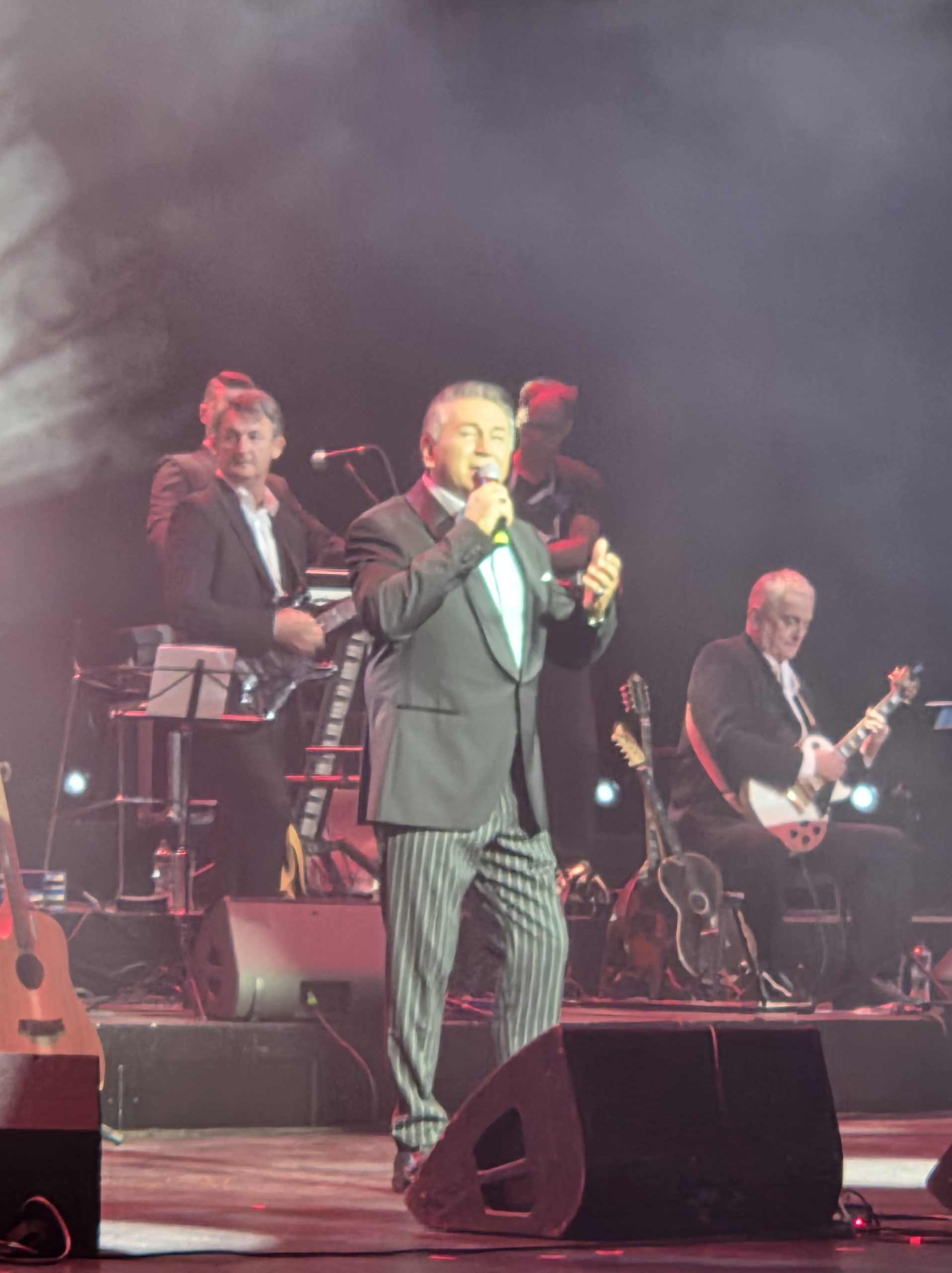 Nema pauze: Halid Muslimović posle spektakla u Beogradu nastupao sa kolegama u Velsu u čast Bešliću 7 Halid Muslimovic 1