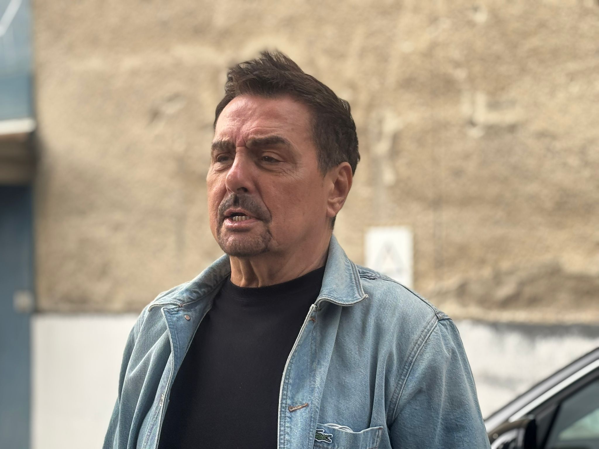 Keba se ukočio, jedva izašao iz auta, evo kako je došao do studija "Zvezda Granda" VIDEO 8 IMG 20251117 WA0002