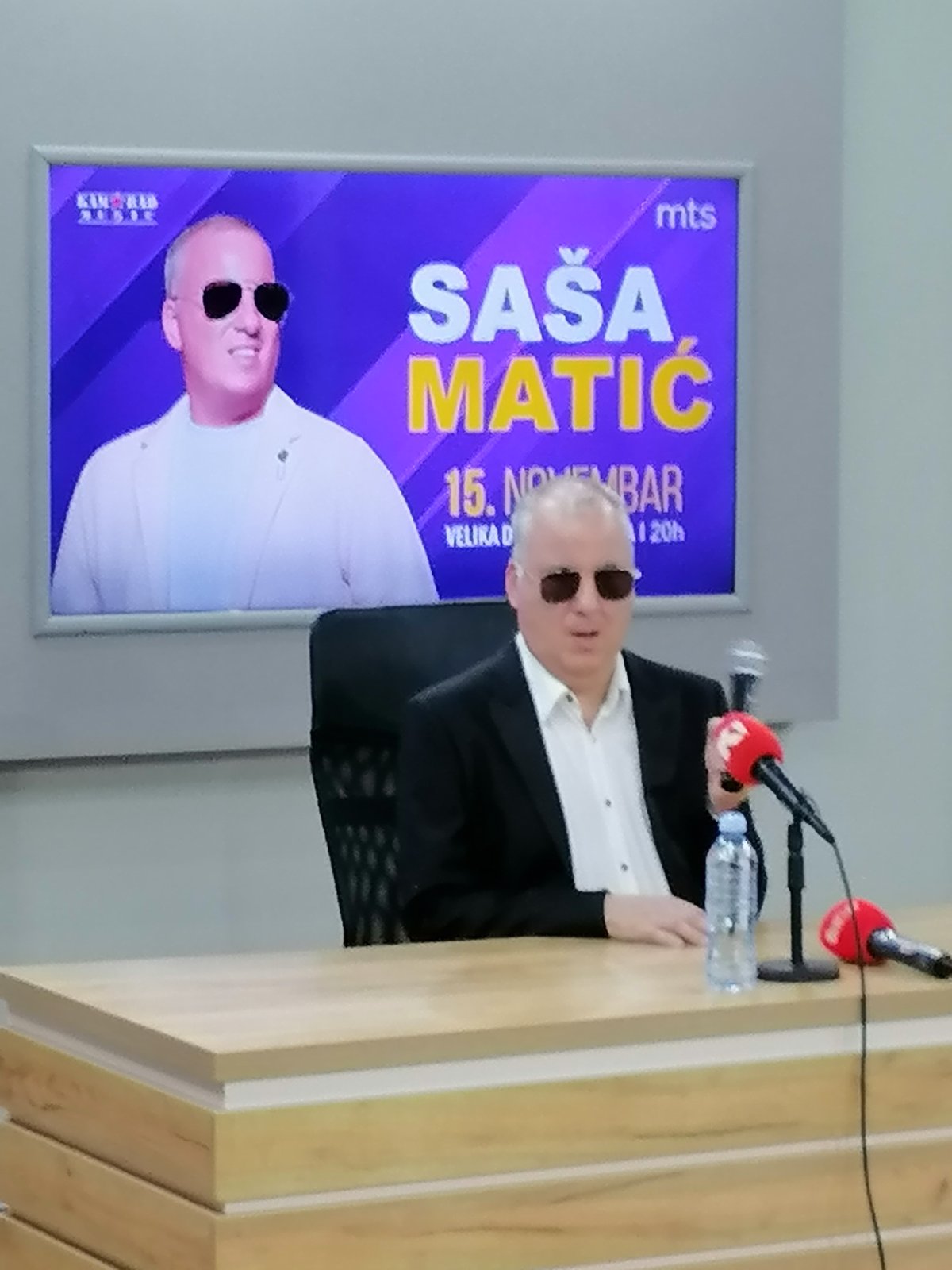 Saša Matić priredio spektakl za pamćenje u prepunom Spensu, ovo će se dugo prepričavati VIDEO 9 IMG 8e82626bceeac1868d182fa7bff86007 V