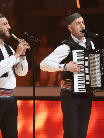 Posle razvoda zvezda "Granda" ponovo veruje u ljubav: Pevač pokazao novu devojku 19 IMG 4571