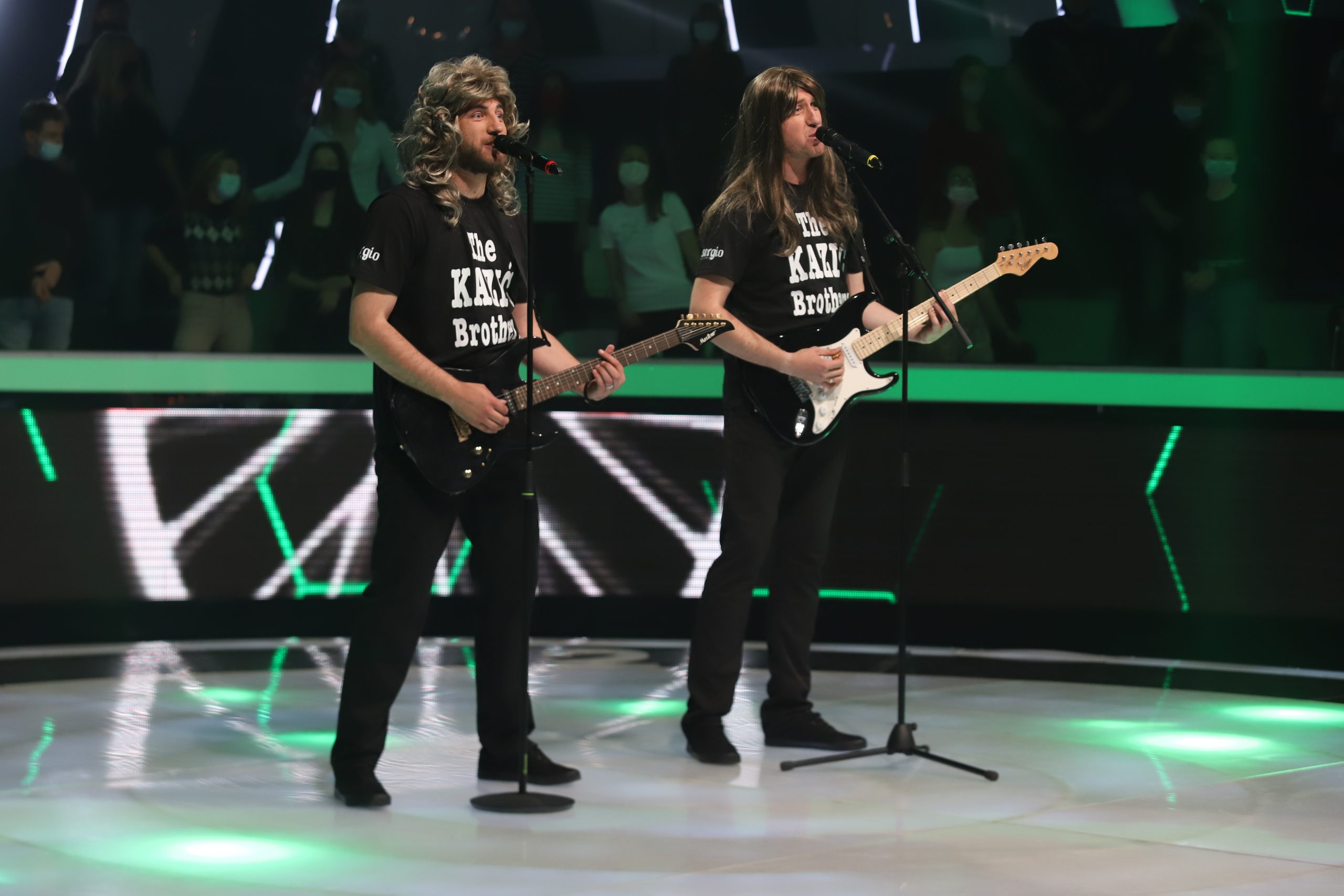 Posle razvoda zvezda "Granda" ponovo veruje u ljubav: Pevač pokazao novu devojku 8 IMG 4679