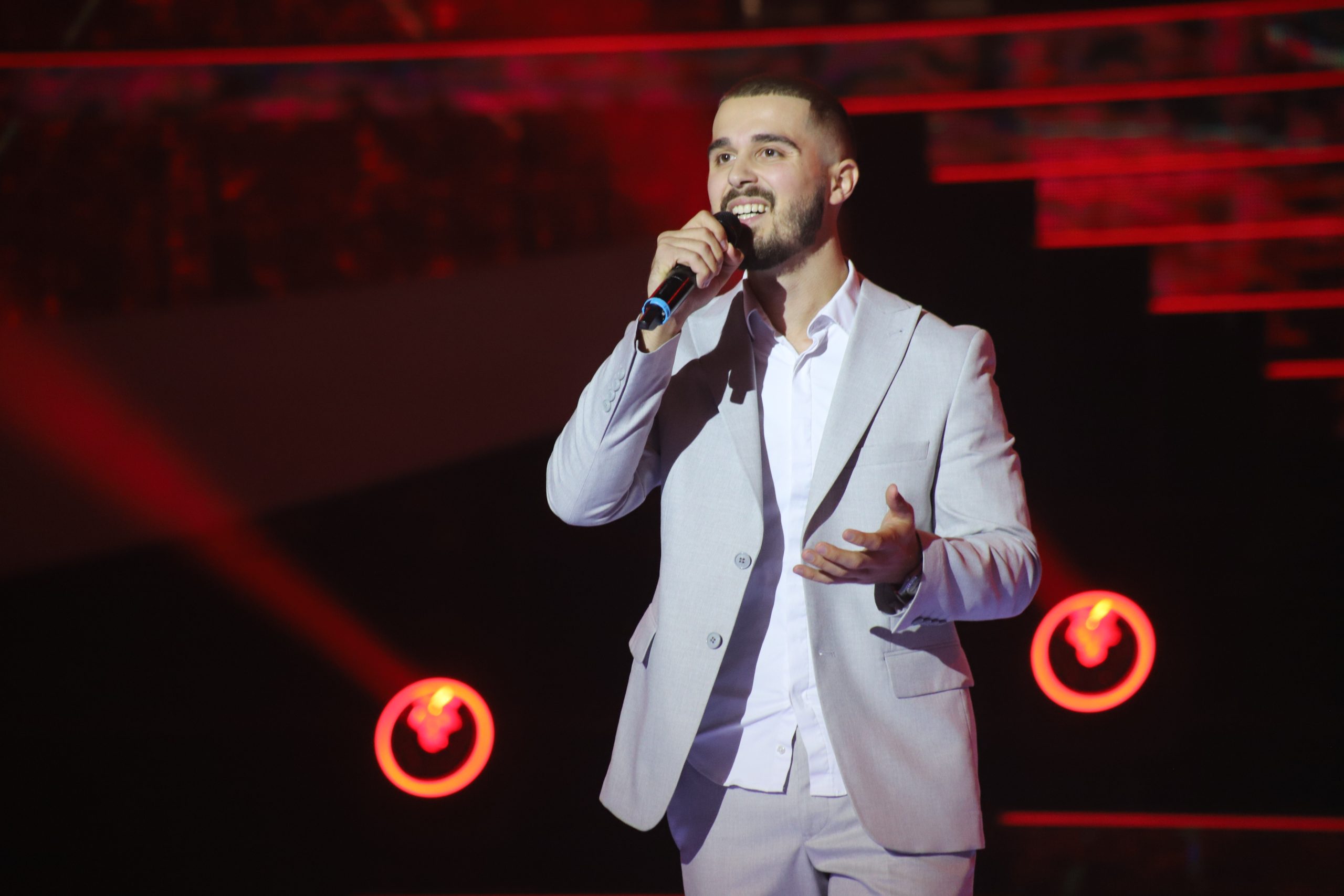 Dara nasmejala sve kritikom rodnog grada takmičara, Ceca joj odbrusila: ''Pa nije on gradonačelnik'' 5 IMG 5801