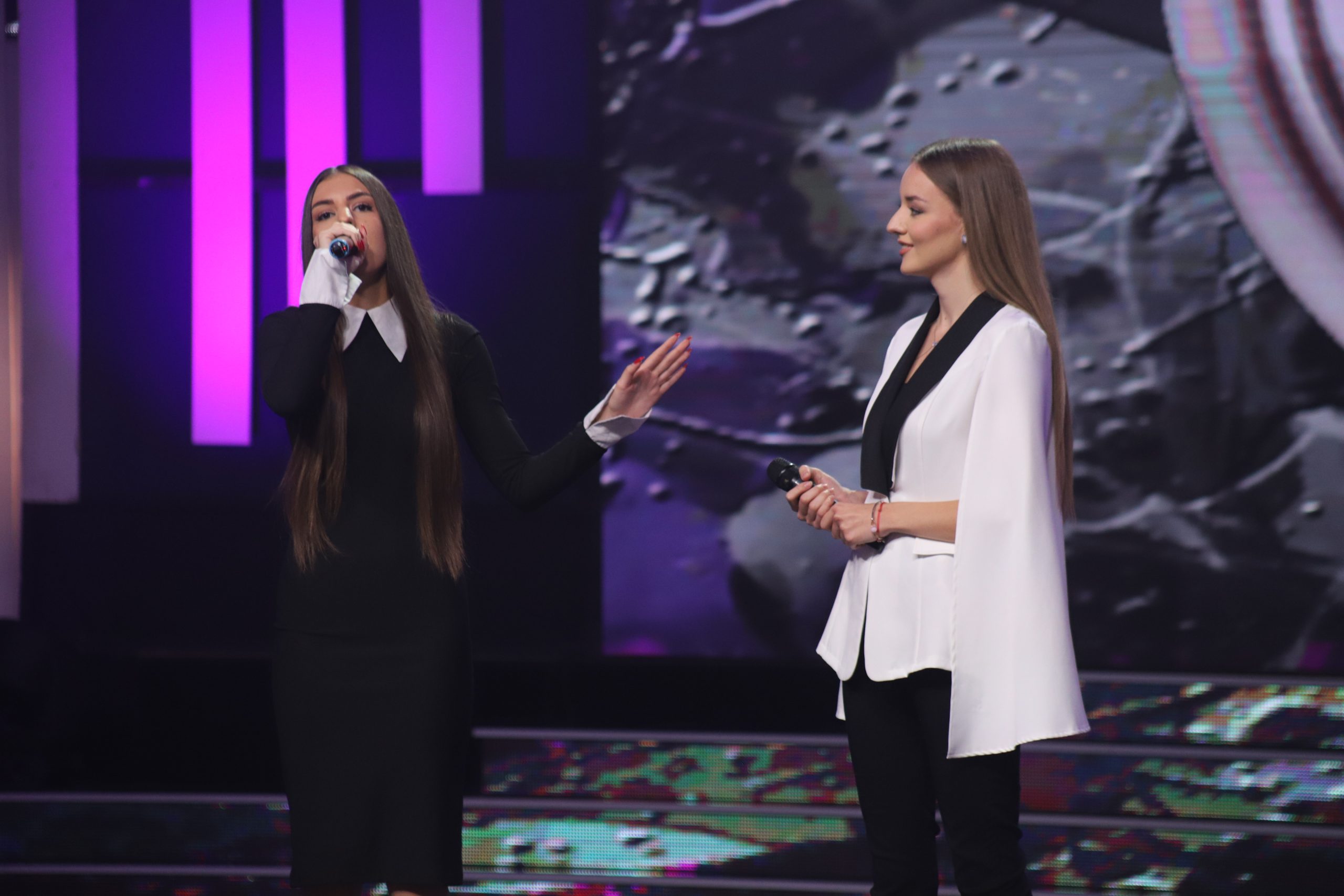 Kada su ćerke takmičara zapevale u Nikad nije kasno, sve je stalo: Ovakav nastup dugo niste videli na televiziji VIDEO 8 IMG 7484