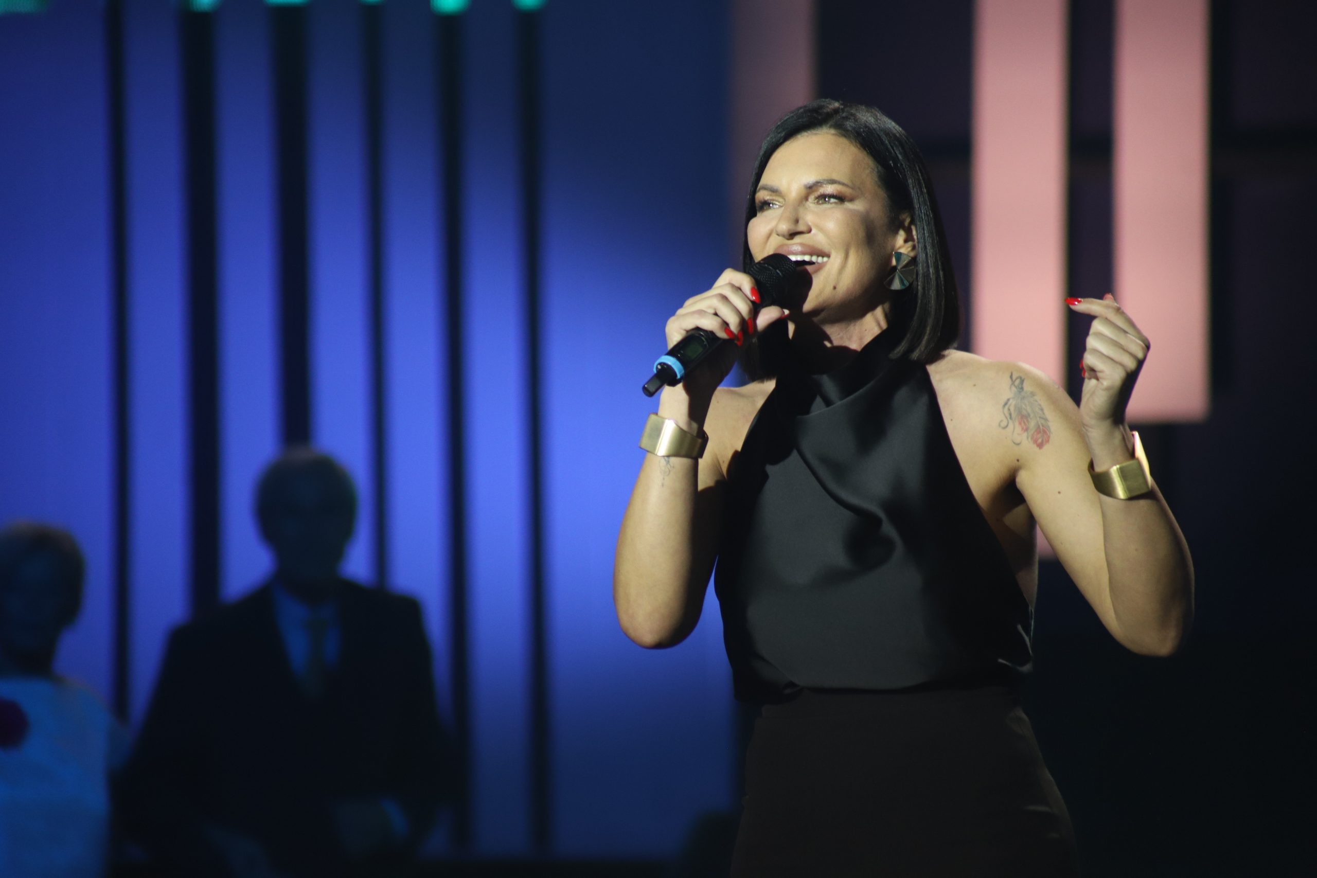 Vaspitačica i fitnes instruktorka zapevala Šemsinu pesmu koja se dugo nije pevala: "Trgla sam se zbog snage tvog glasa" 7 IMG 7720