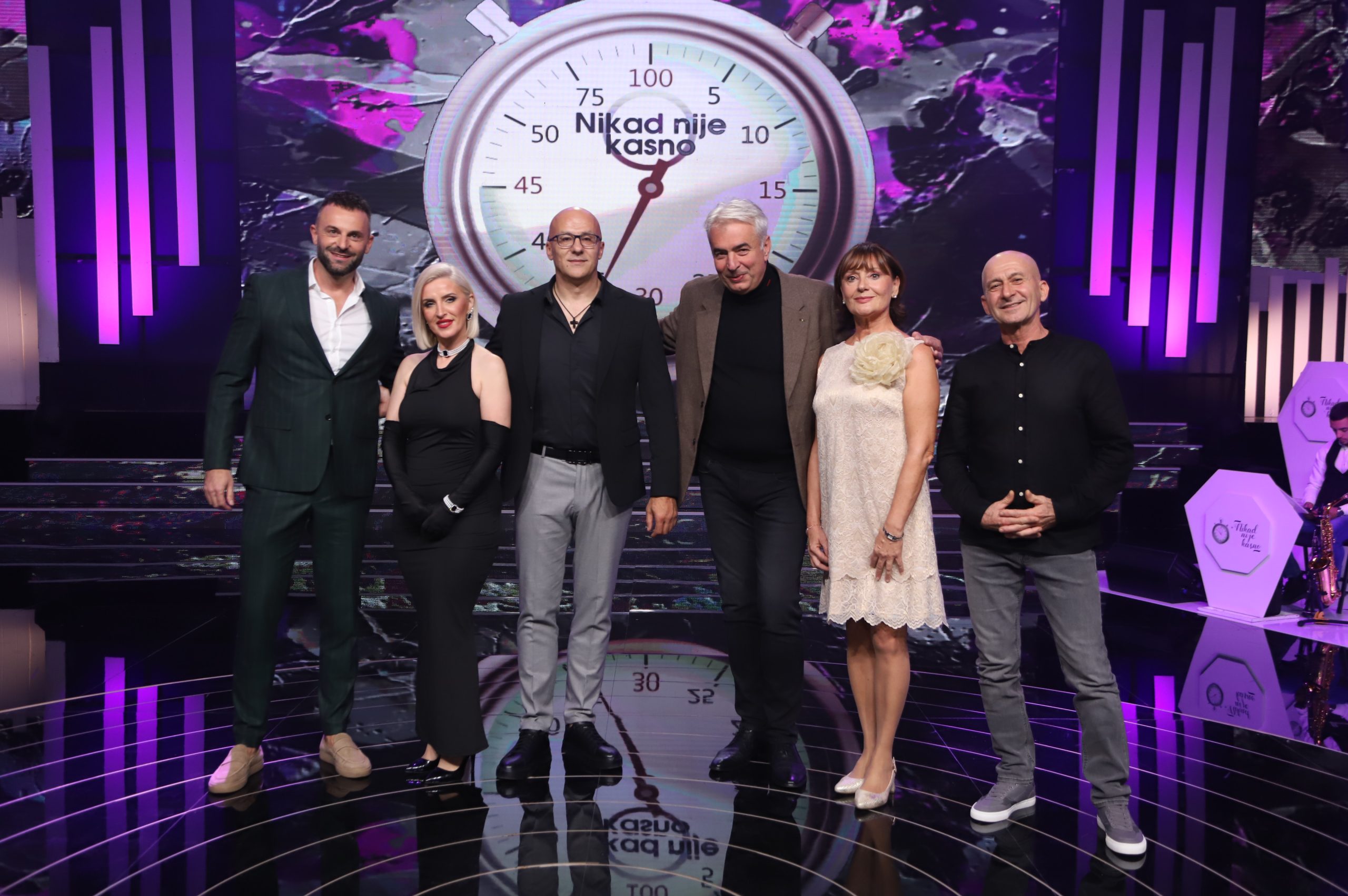 Minimalna razlika publike presudila: Koji kandidat ide dalje, a ko napušta "Nikad nije kasno" 6 KANDIDATI NNK SNIMANJE 21102025 FOTO ELENA 3