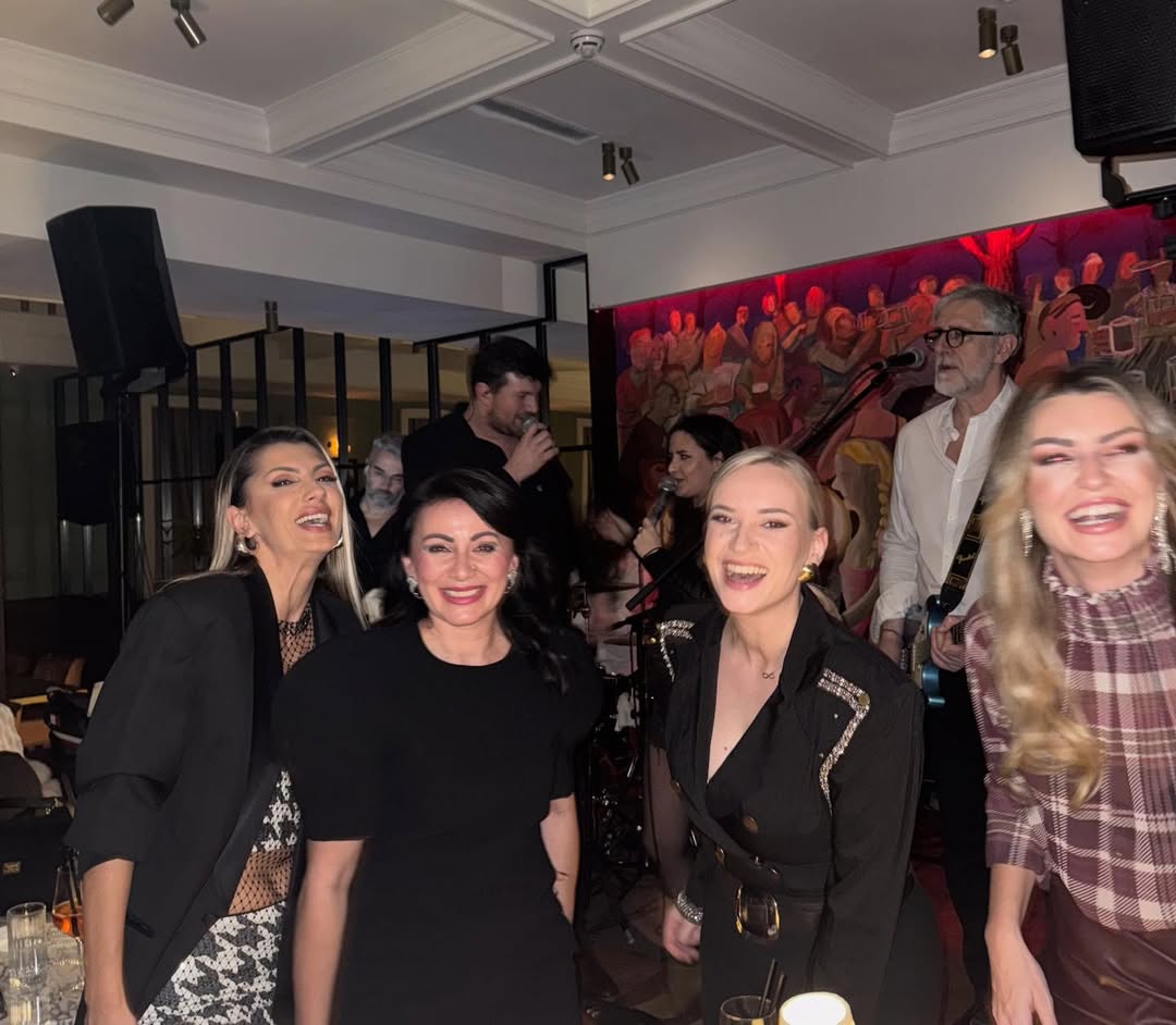 Kad se sastanu Bosanke a Bosanac zapeva 🙏