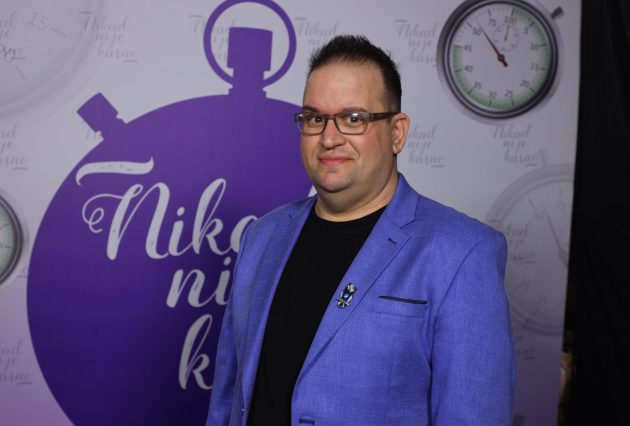 Učitelj iz Užica priznao da ima strah: "Imam utisak da će neko pomisliti da nisam dobro psihički" VIDEO 13 MILOS COLIC 45 GOD. UZICE 12