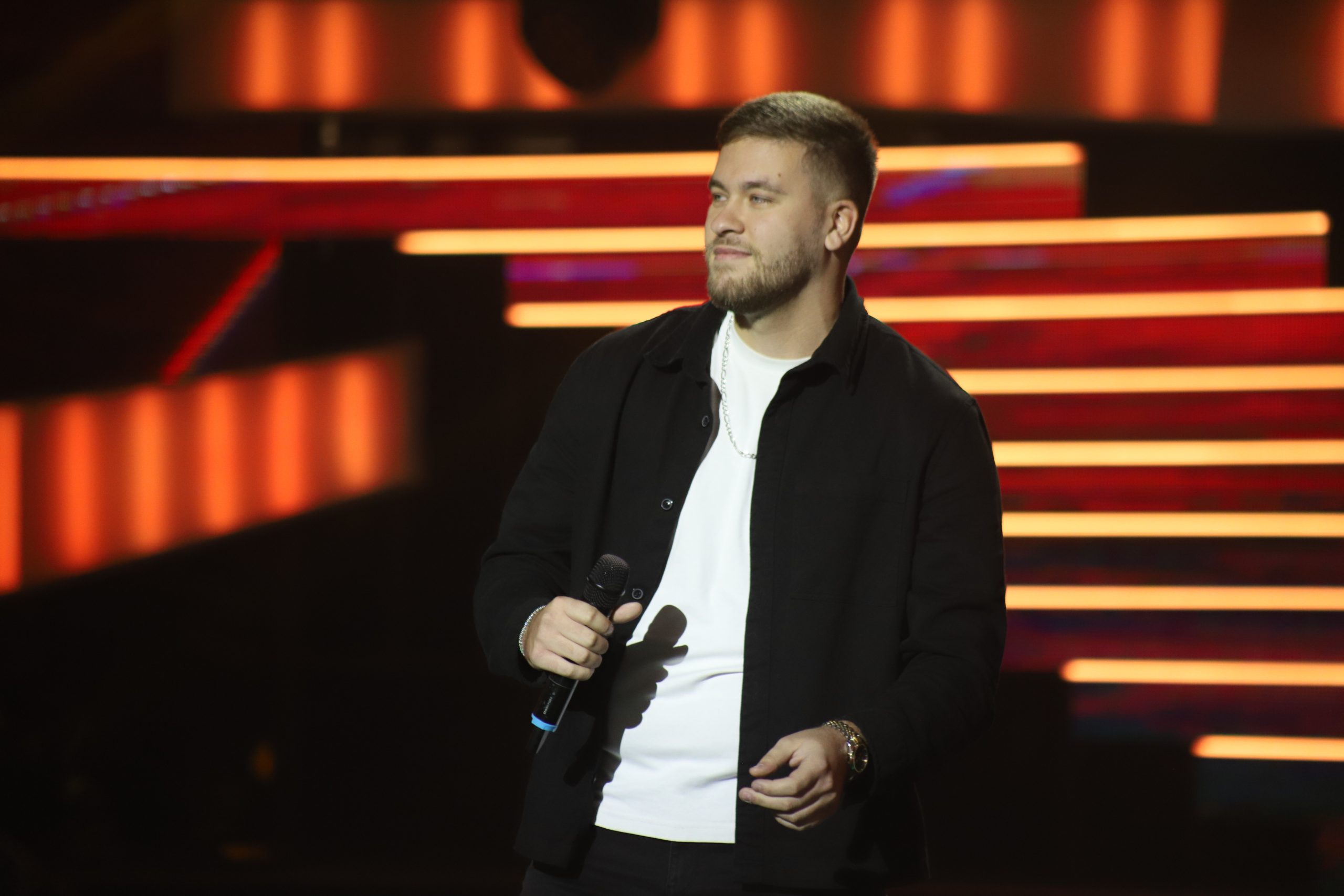 Finalista Zvezda Granda ponovo na velikoj sceni, publika oduševljena: ''Biće zanimljivo...'' (VIDEO) 7 PB PETAR KREKIC ZG SNIMANJE 07102025 FOTO ELENA 22