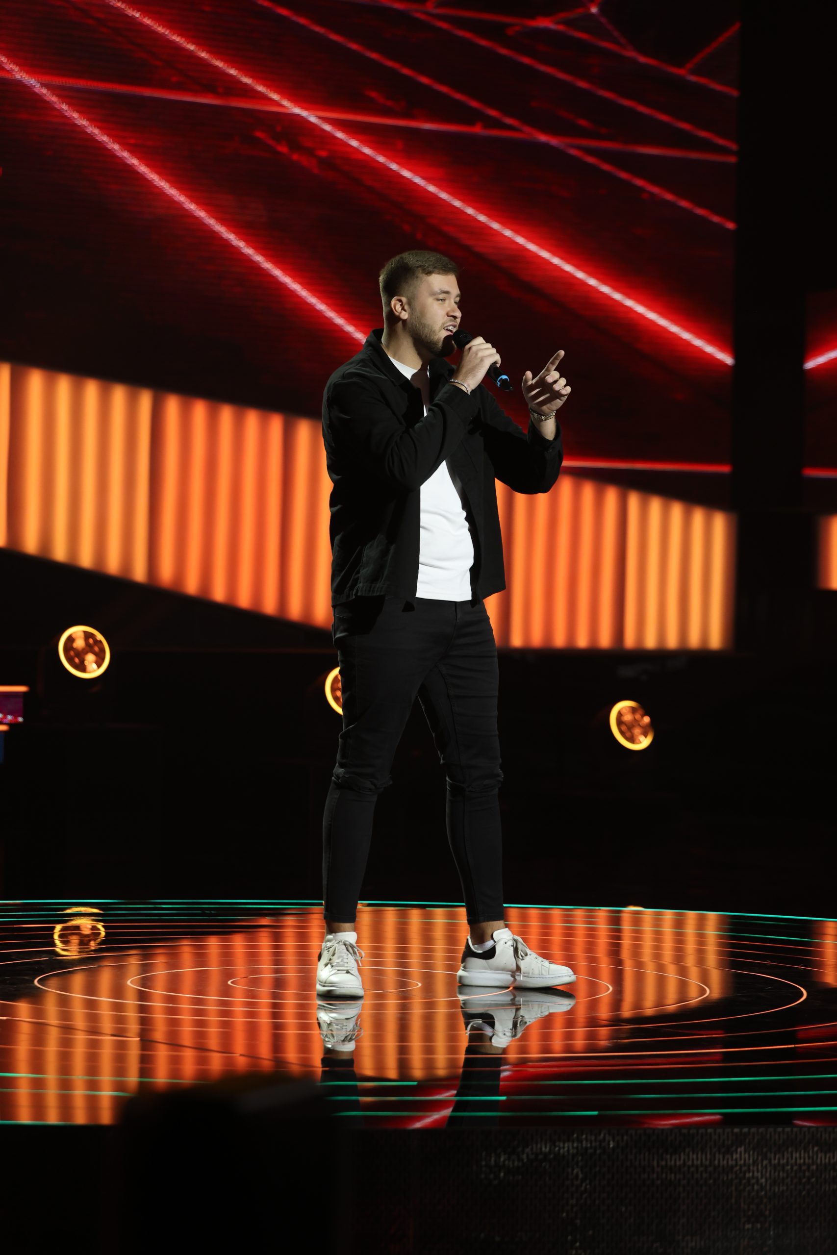 Finalista Zvezda Granda ponovo na velikoj sceni, publika oduševljena: ''Biće zanimljivo...'' (VIDEO) 6 PB PETAR KREKIC ZG SNIMANJE 07102025 FOTO PETAR 3