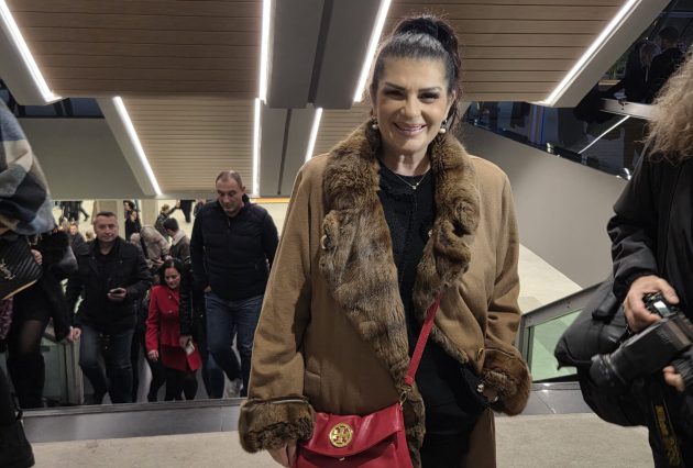 PHOTO 2025 11 12 19 45 34