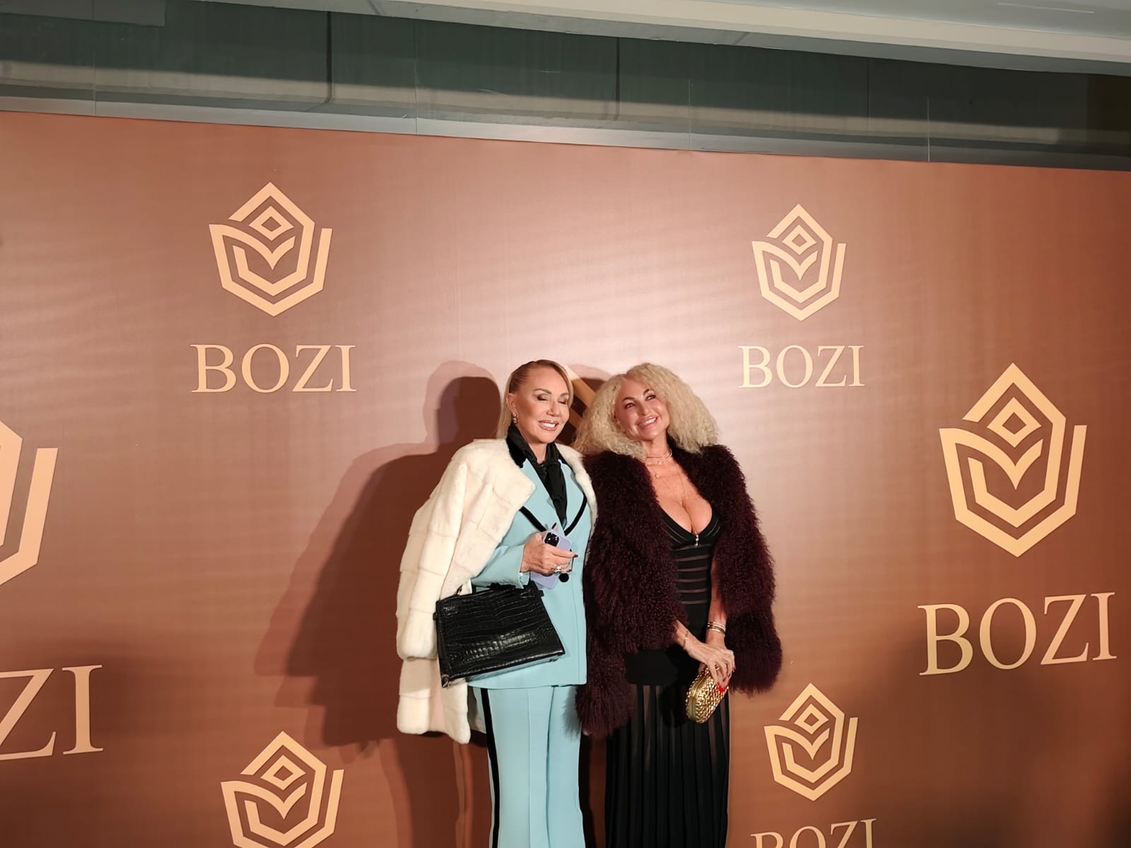 PHOTO 2025 11 13 19 42 58 1