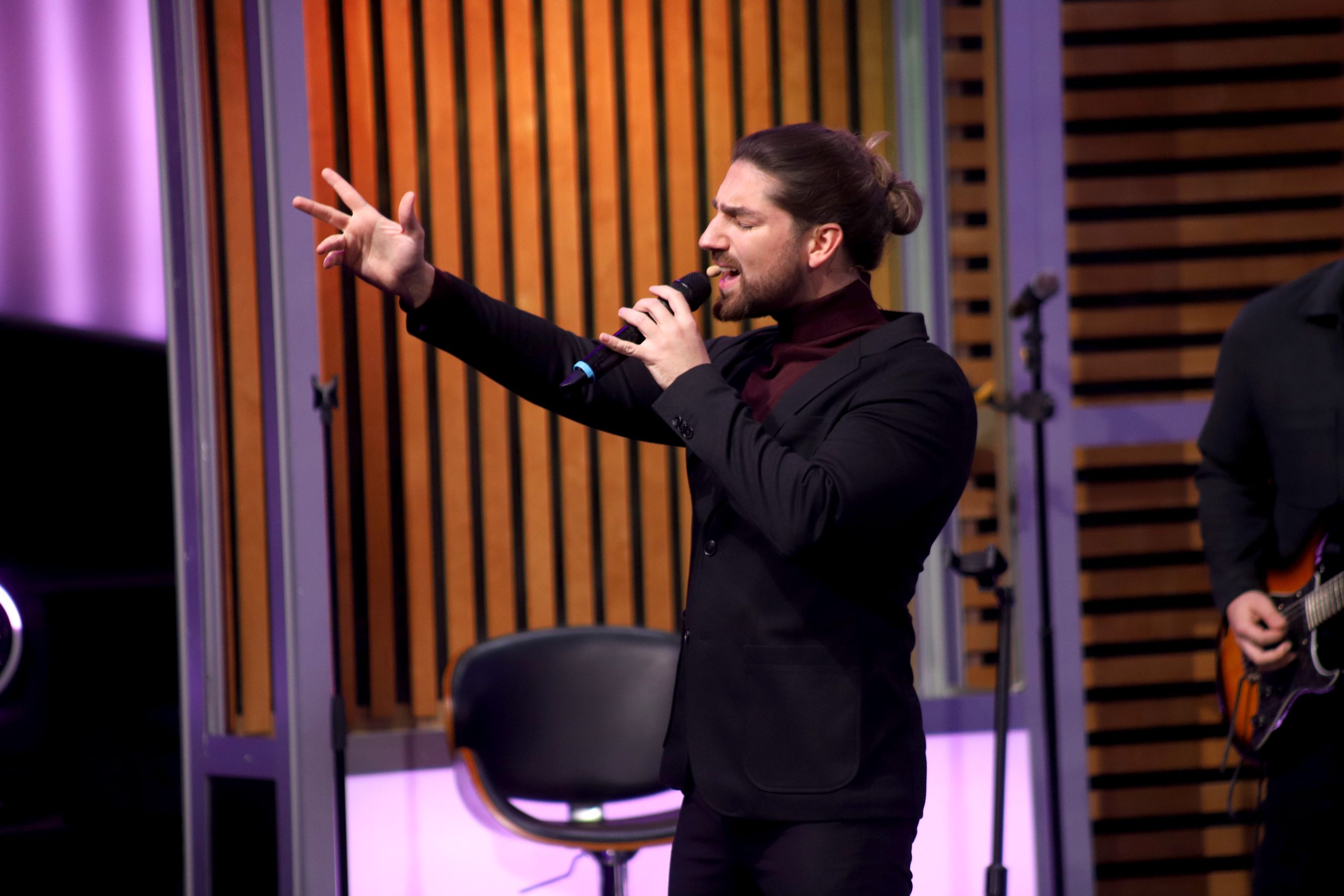 Princ od Vranje probao mleko od kobile, pa ostao u šoku: "Radi kao alkohol" VIDEO 6 PRINC OD VRANJA GS SNIMANJE 27112025 FOTO ELENA 27 ok