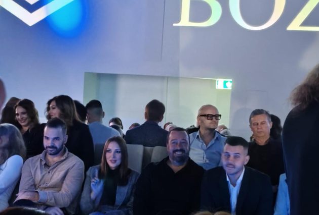 Prija u prefinjenom stajlngu na modnoj reviji, ne skida osmeh s lica 7 Prija 1 1 e1763062857906