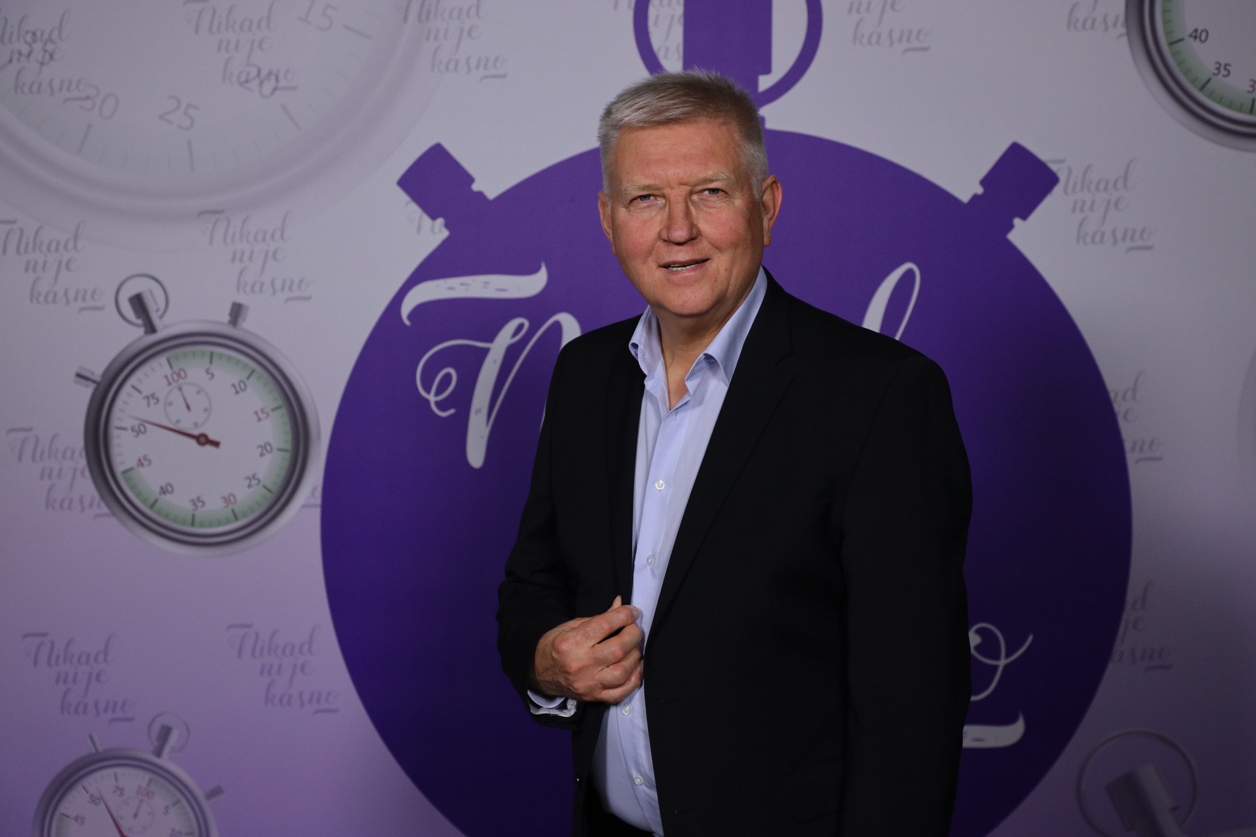 Dirljive priče i vrhunski nastupi: Ovih 6 takmičara će se večeras predstaviti u emisiji Nikad nije kasno 10 RUVEJD OSMIC RUDI 64 GOD. WORMS 13