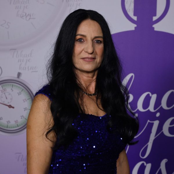 RUZICA PEJIC 56 GOD. SAMAC 3