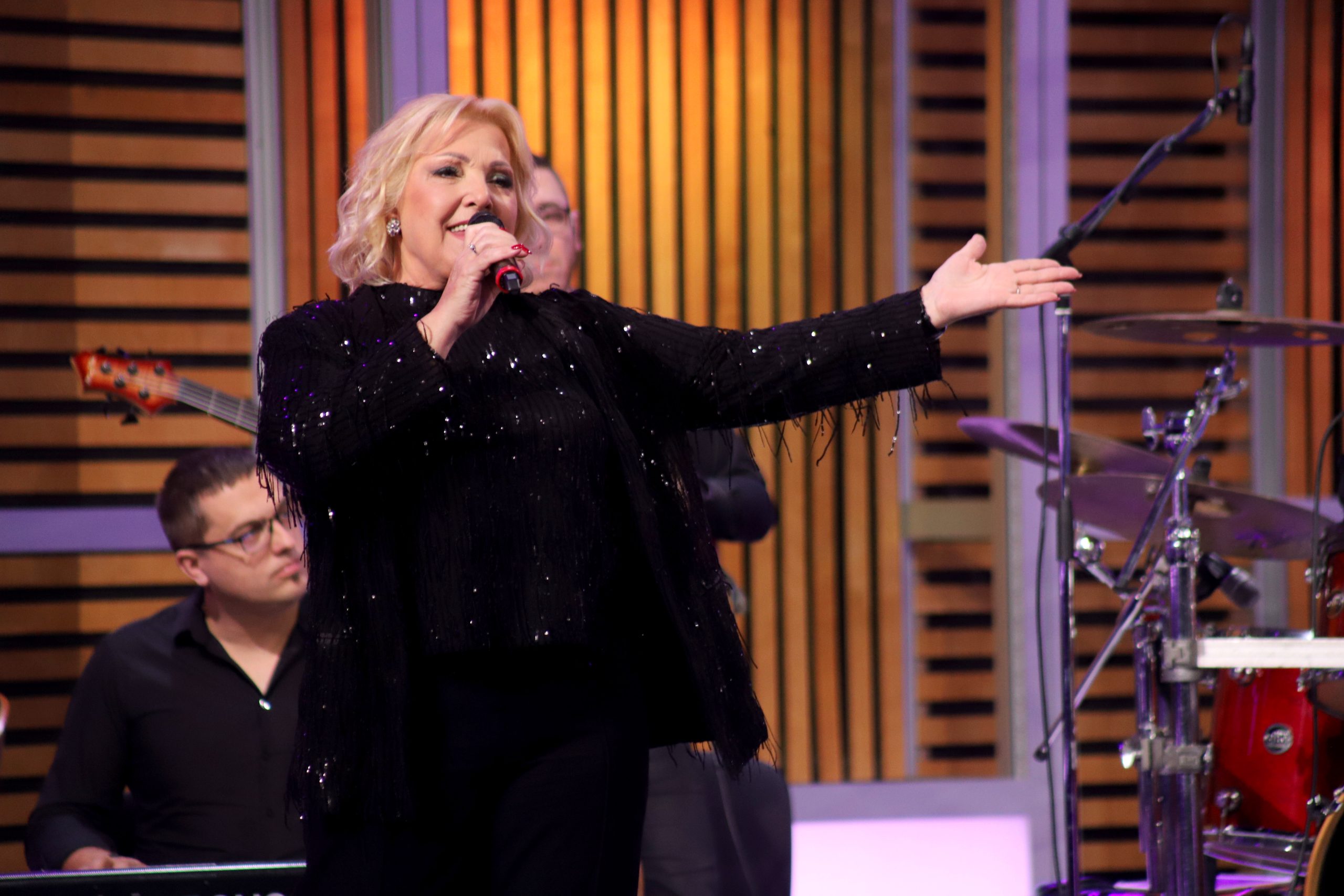 U Srbiji je jedna od najvećih zvezda, a dok je živela u Americi je držala butik: "Nisam htela da pevam po svaku cenu" VIDEO 5 SNEZANA DJURISIC GS SNIMANJE 12112025 FOTO ELENAok 11