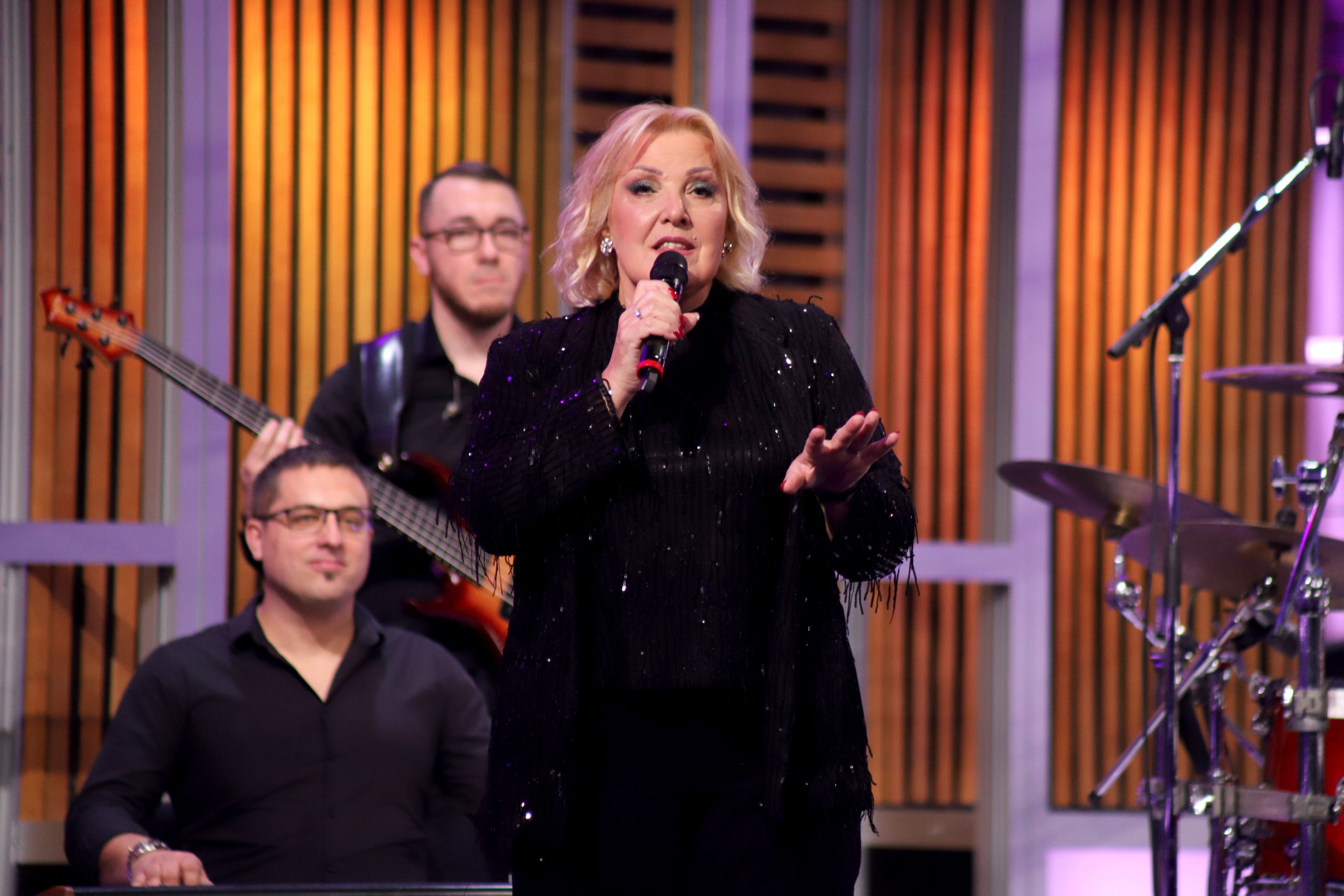 "Sigurno nas gleda odozgo i ponosan je na nas" Snežana Đurišić sa lavinom emocija progovorila o Saši Popoviću VIDEO 5 SNEZANA DJURISIC GS SNIMANJE 12112025 FOTO ELENAok 14