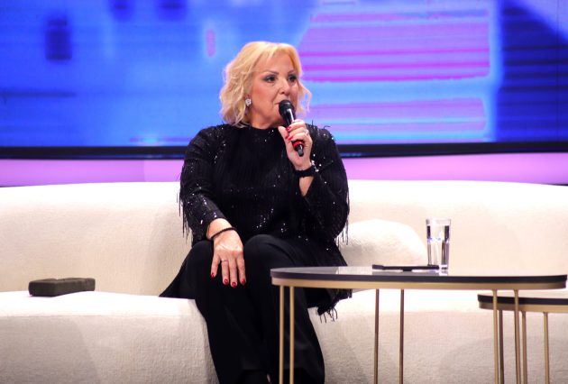 "Sigurno nas gleda odozgo i ponosan je na nas" Snežana Đurišić sa lavinom emocija progovorila o Saši Popoviću VIDEO 7 SNEZANA DJURISIC GS SNIMANJE 12112025 FOTO ELENAok 2