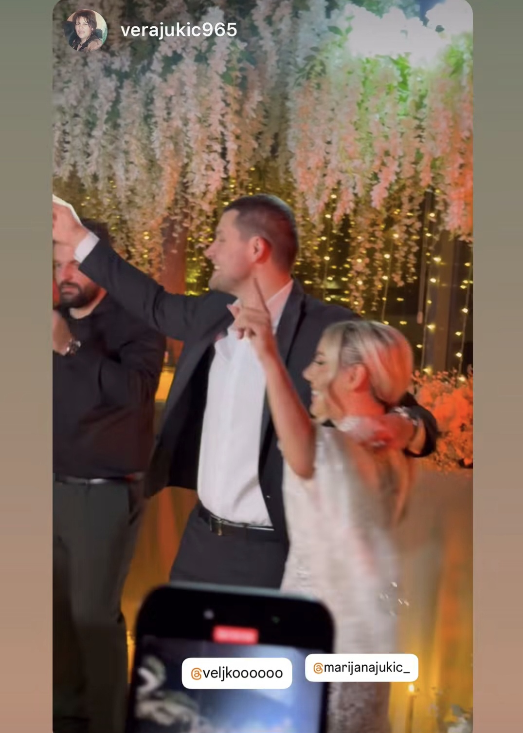 Udala se nekadašnja učesnica "Zvezda Granda": U aprilu postala mama, sad rekla "da" opasnom frajeru 8 Screenshot 20251104 075030 Instagram