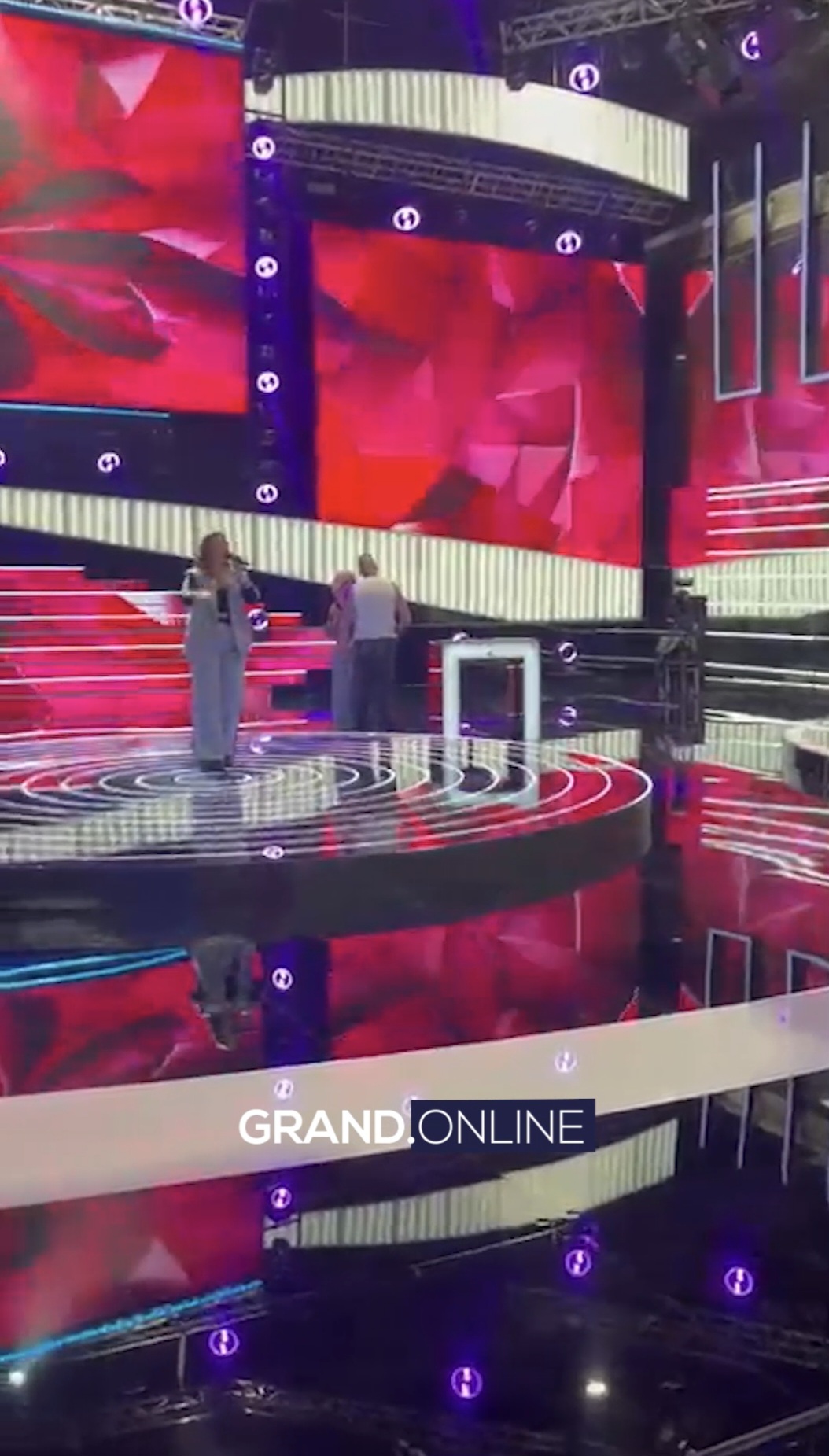 Vodimo vas na snimanje Zvezda Granda: Direktor zaplesao kao nikad do sad, a tek da vidite šta radi žiri na probi (VIDEO) 9 Screenshot 20251104 083319 Gallery