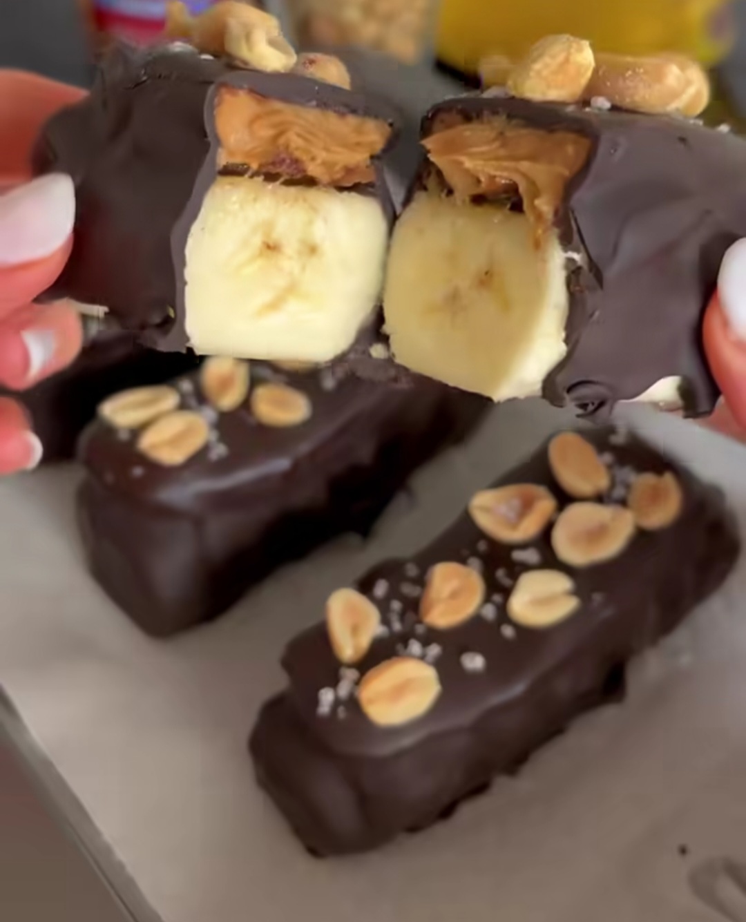 Fit snikers štanglice: Slatkiš spreman za 10 minuta koji ćete jeste bez griže savesti 5 Screenshot 20251107 202728 Instagram