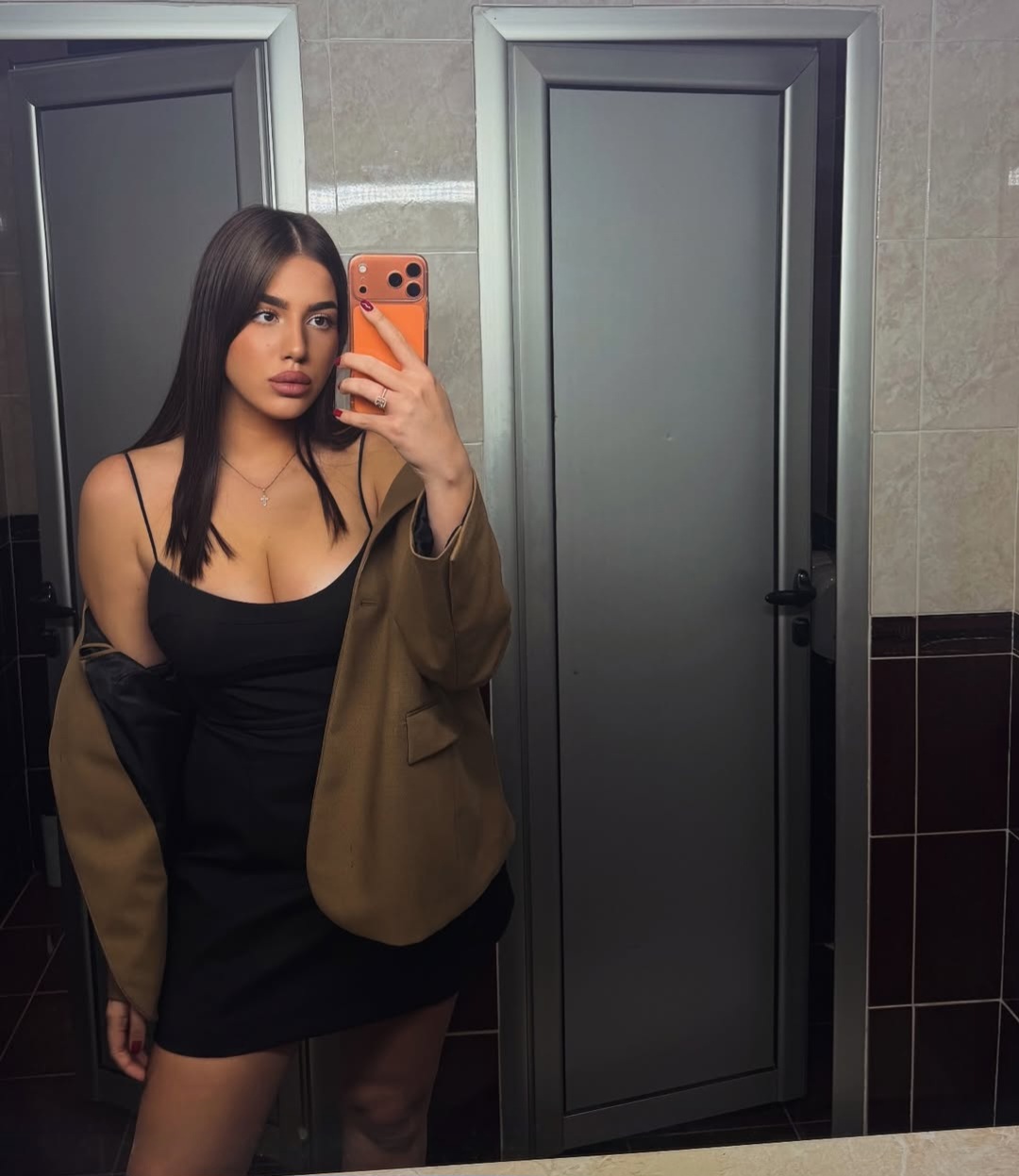 Una Čolić otkrila telo, gore mreže nakon njene objave FOTO 7 Una Colic 1