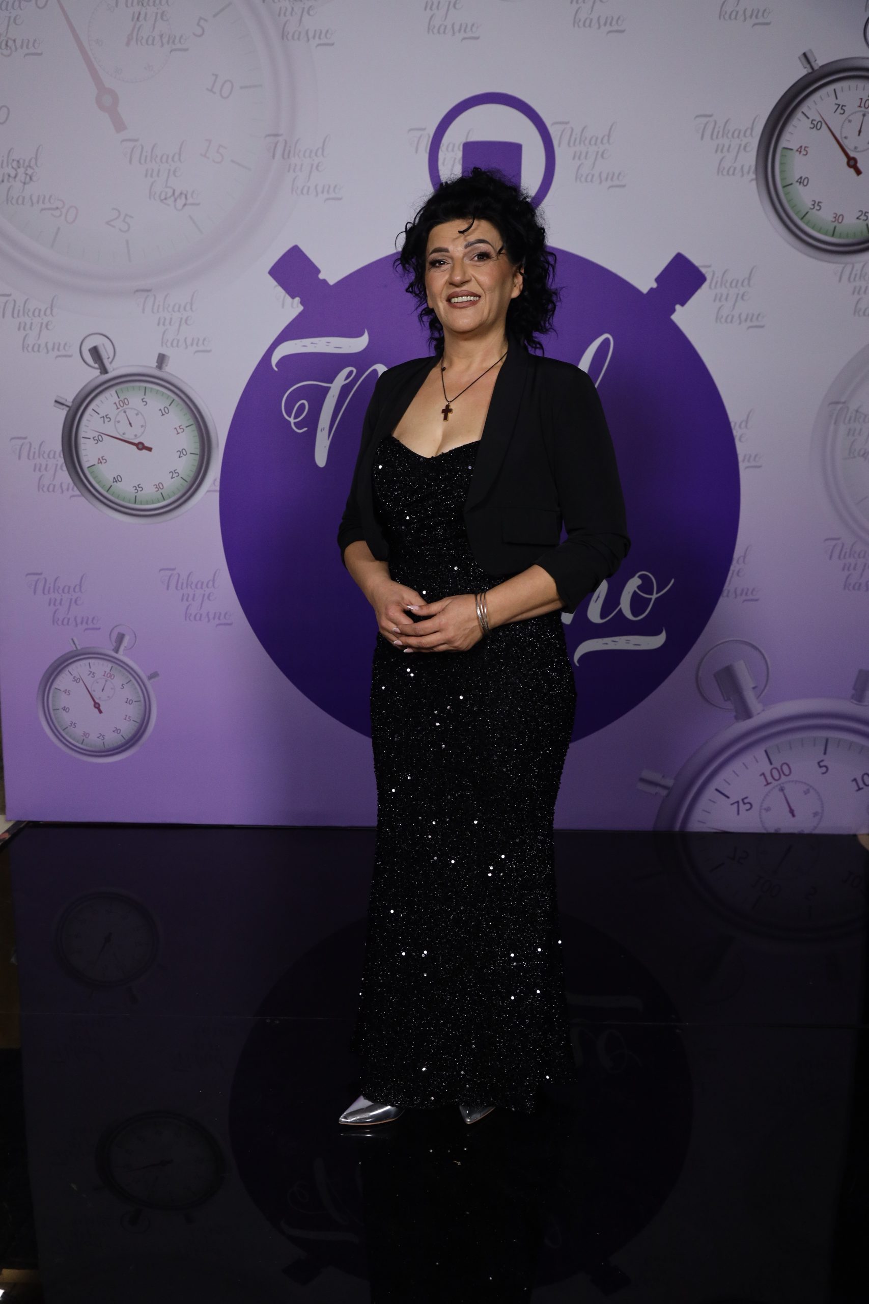 Dirljive priče i vrhunski nastupi: Ovih 6 takmičara će se večeras predstaviti u emisiji Nikad nije kasno 16 VANJA GLIGORIJEVIC 49 GOD. STUTGART 1