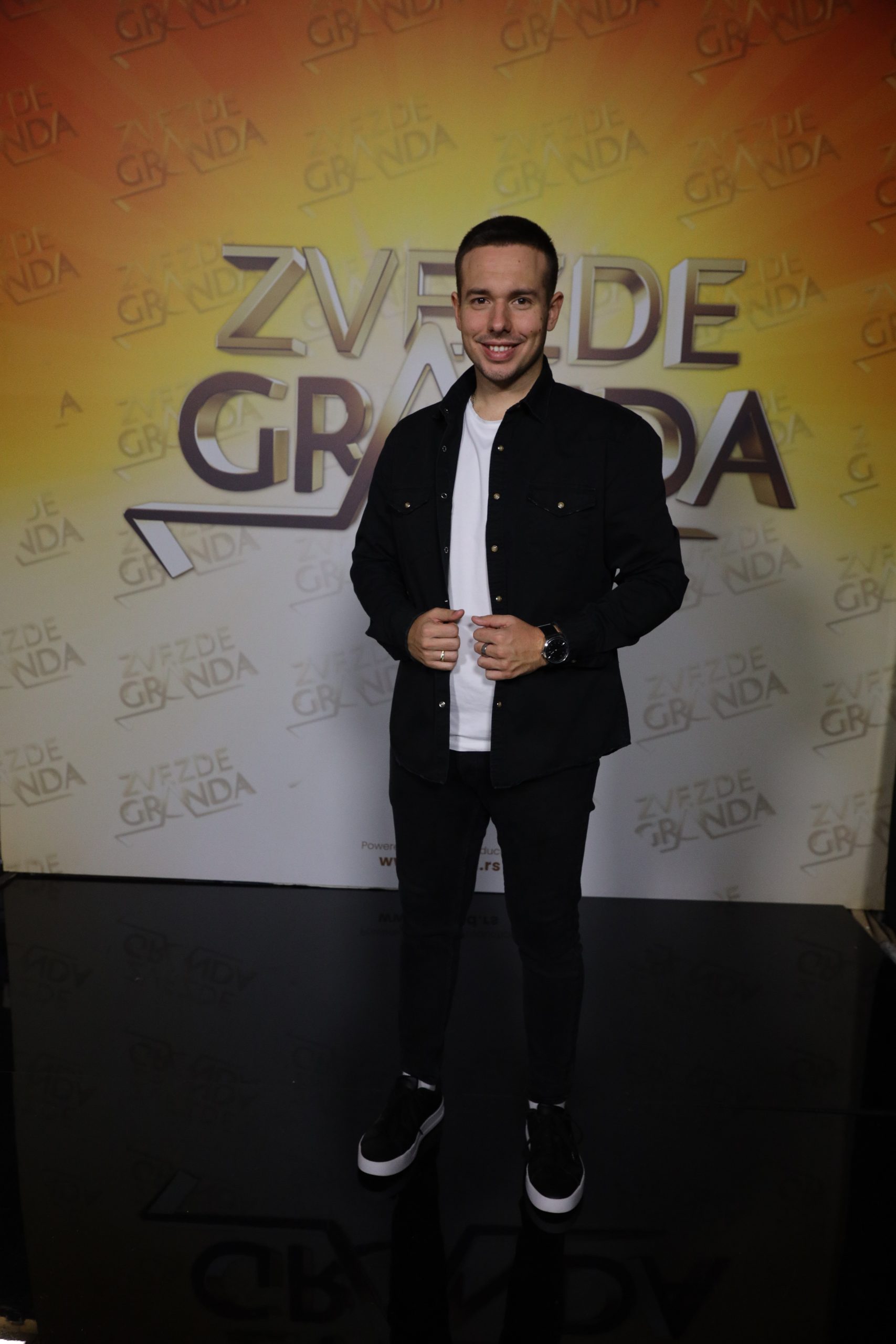 Od psihologa i dizajnera do fudbalera: Saznajte ko su takmičari koji će večeras prvi put zapevati u Zvezdama Granda 15 ZORAN PAVLOVIC 25 GOD. BRATUNAC BIH 19