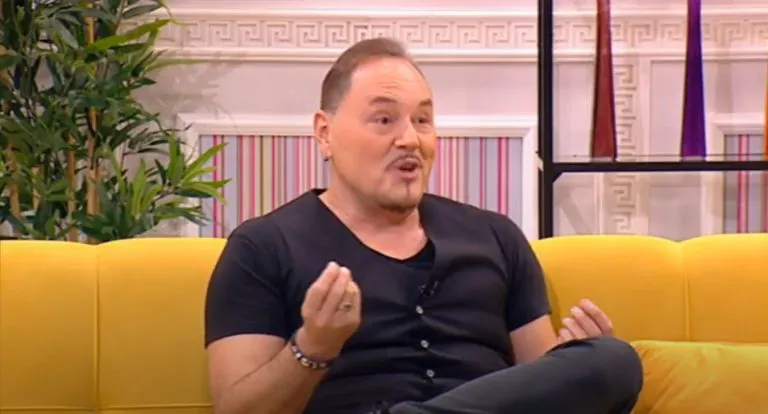 Zbog jedne stvari pevač odlučio da se razvede posle 17 godina braka: "Mozak mi se vratio na fabričko podešavanje" 6 knez slika 768x414 1